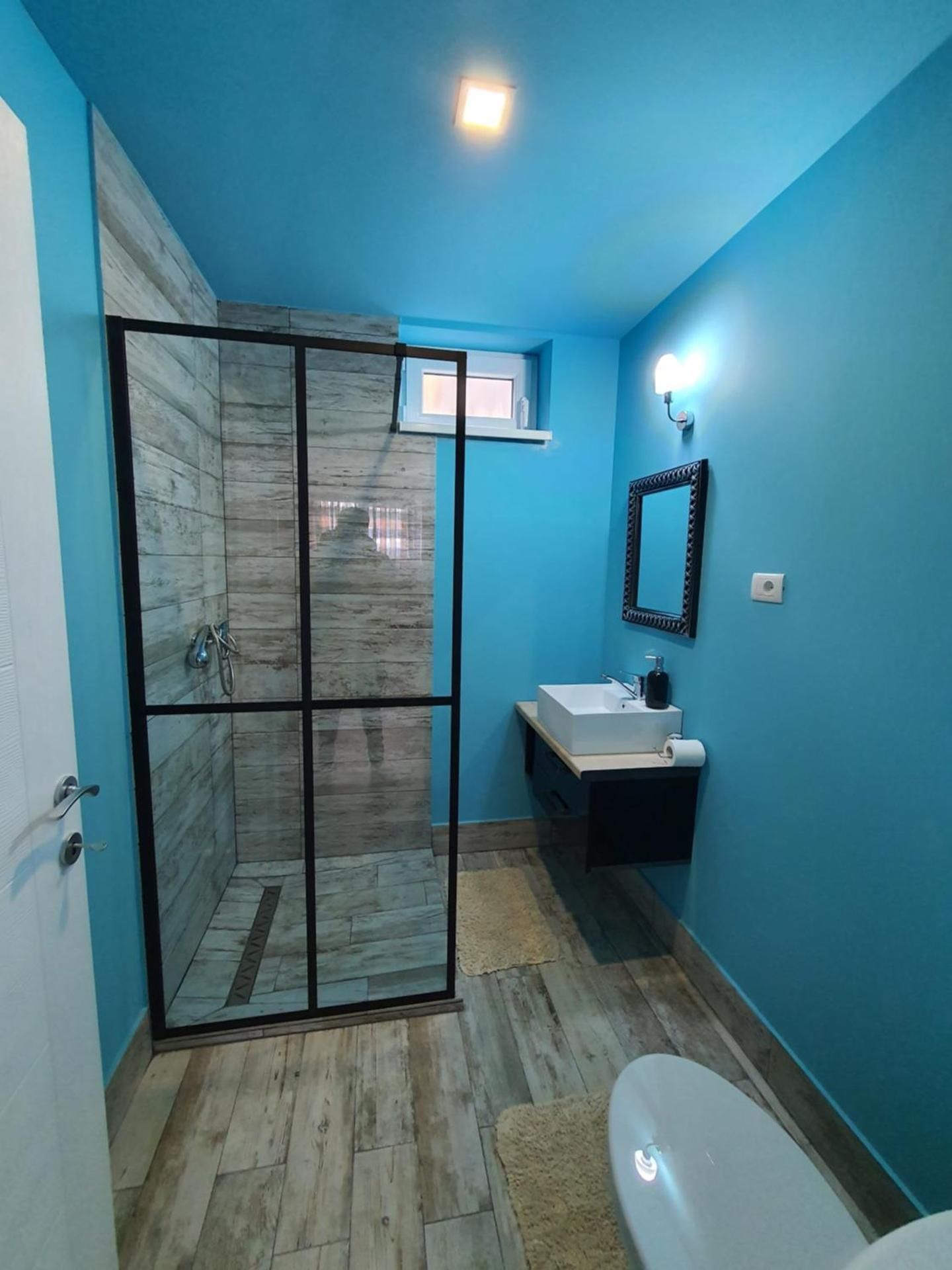 Deluxe Queen Studio 