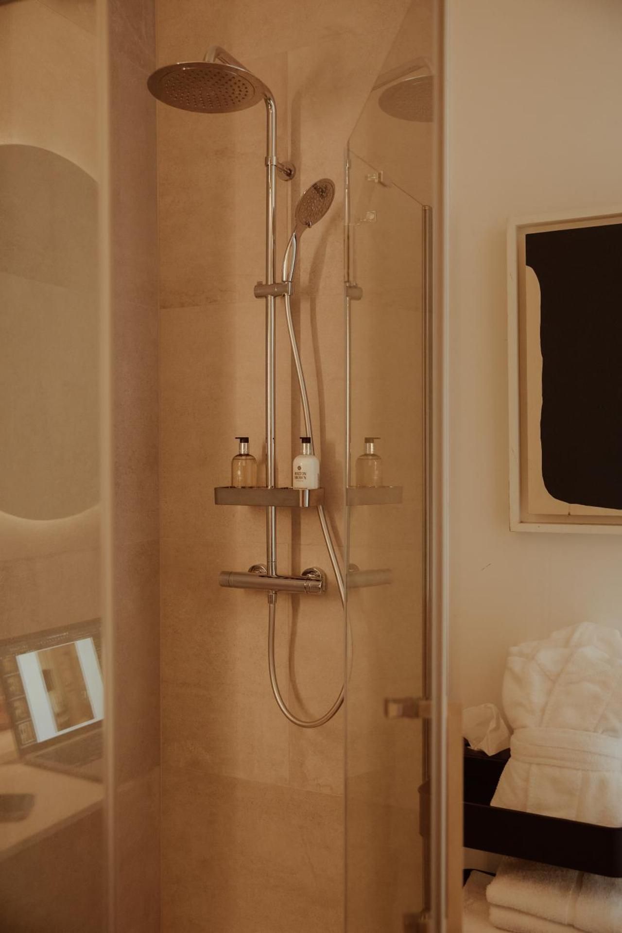 Standard Suite