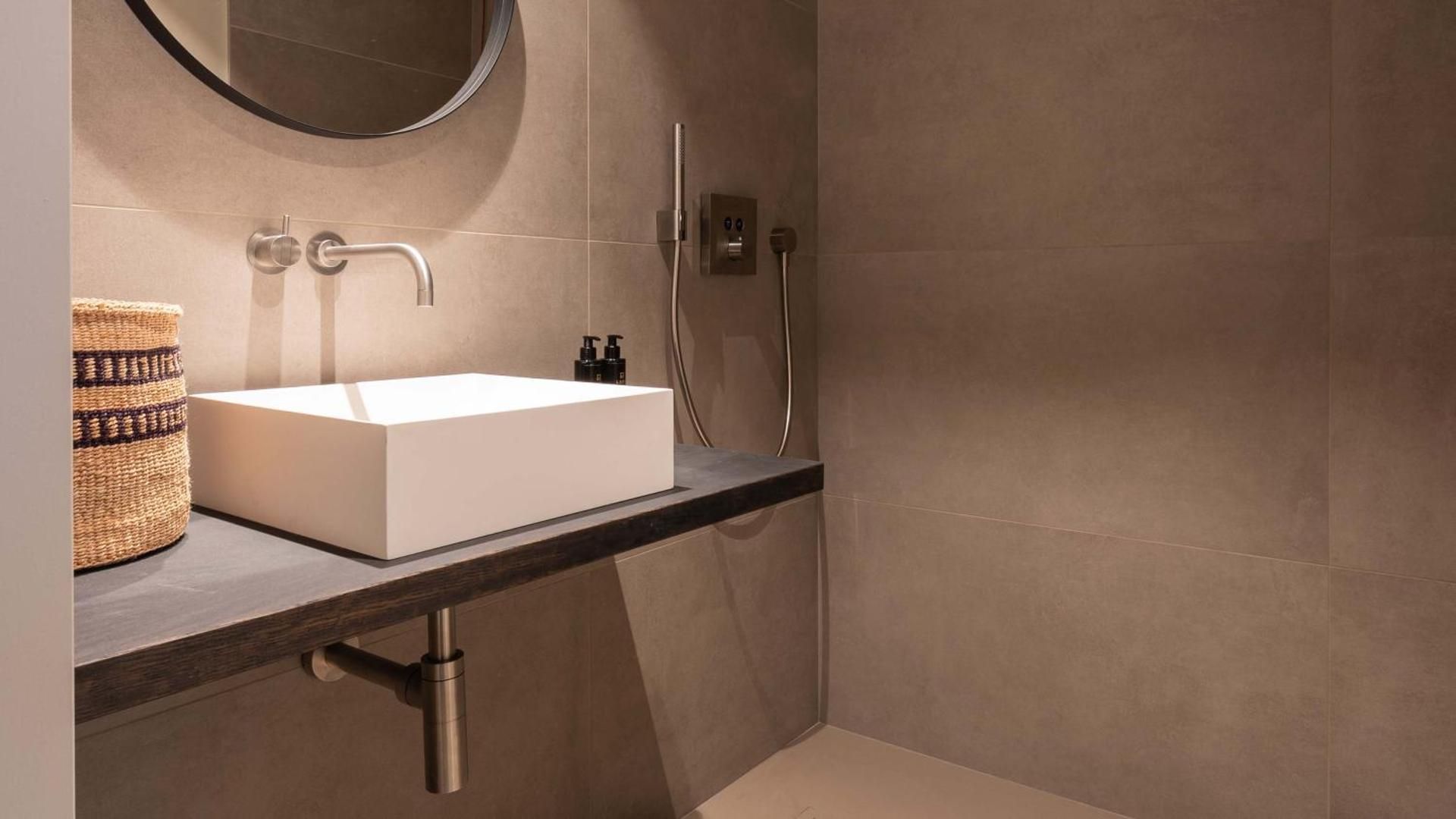 De Gulden Poorte, a LXRYHOME Hotel Collection One-Bedroom Suite