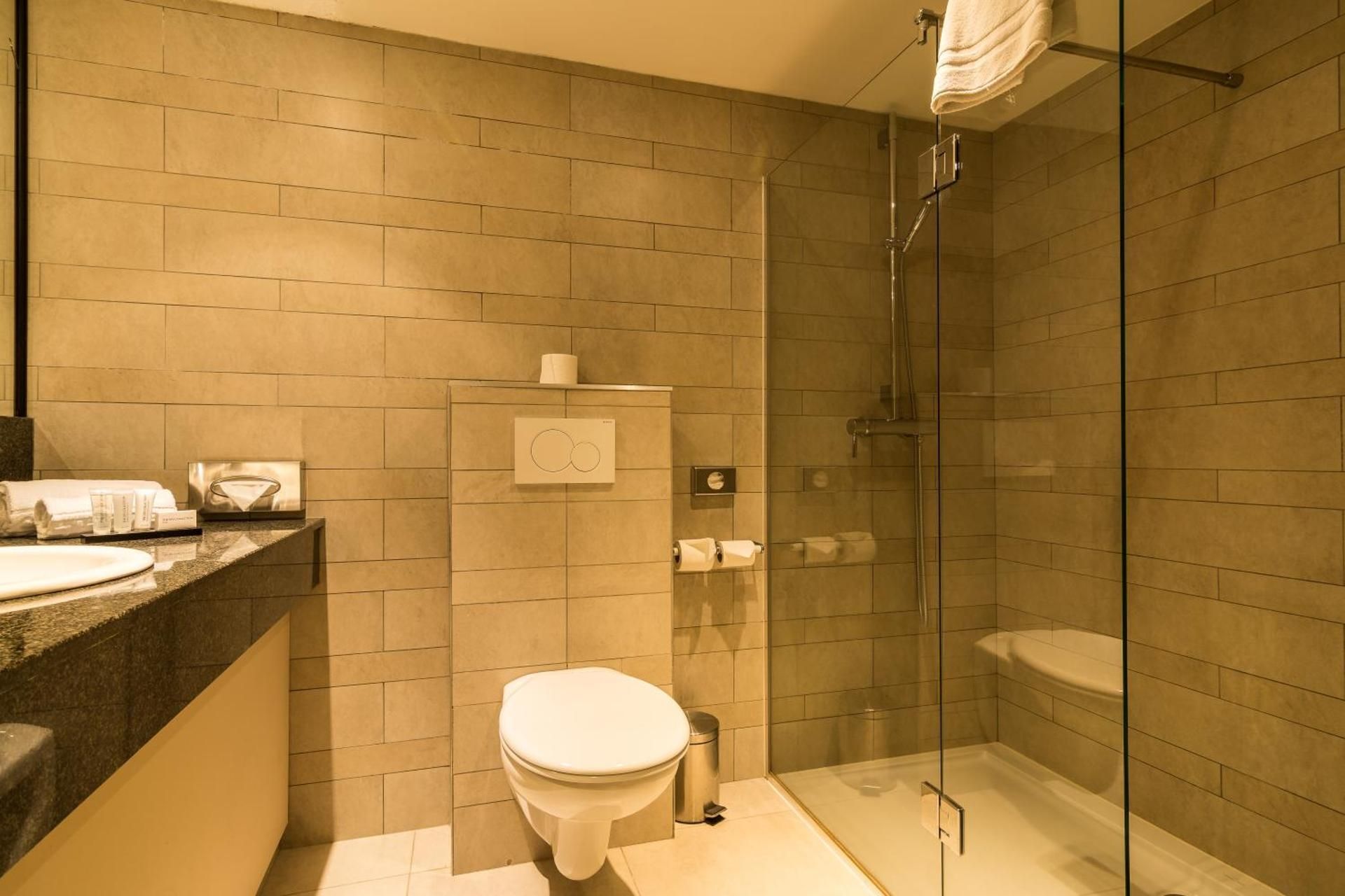 Deluxe Double or Twin Room - incl. romantic arrangement