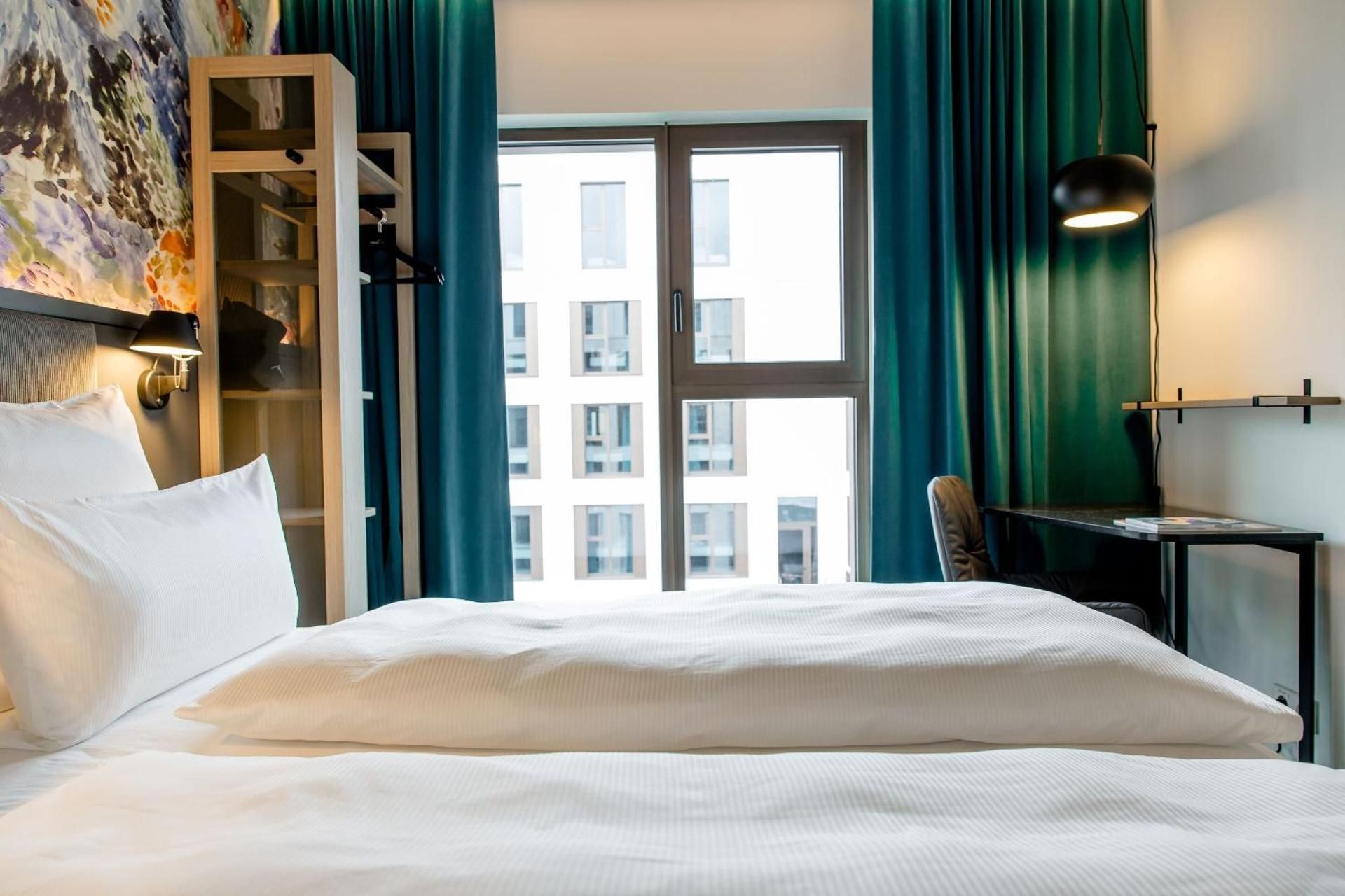 Motel One Antwerp Standard Queen Room 2