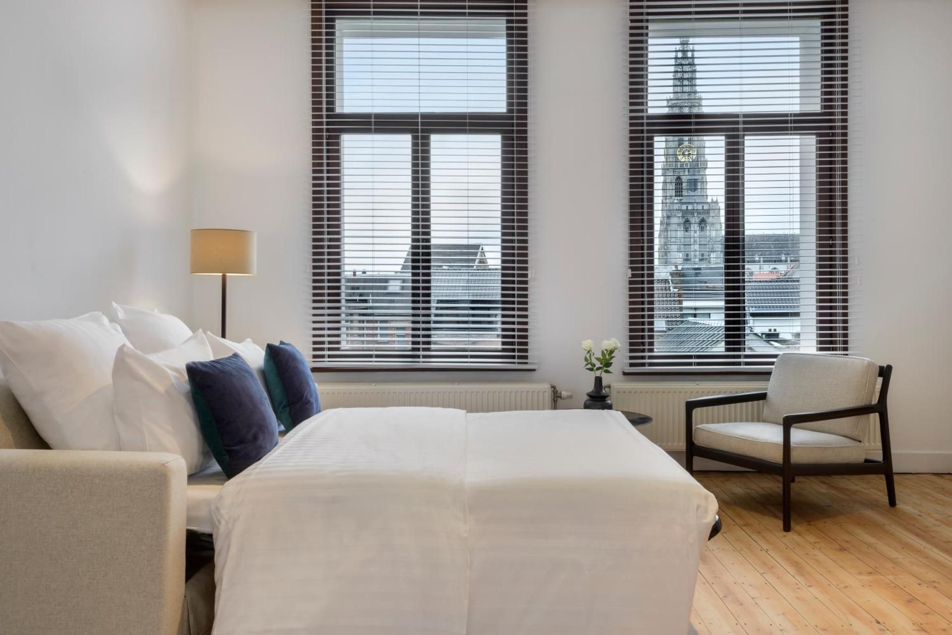 Deluxe Apartment