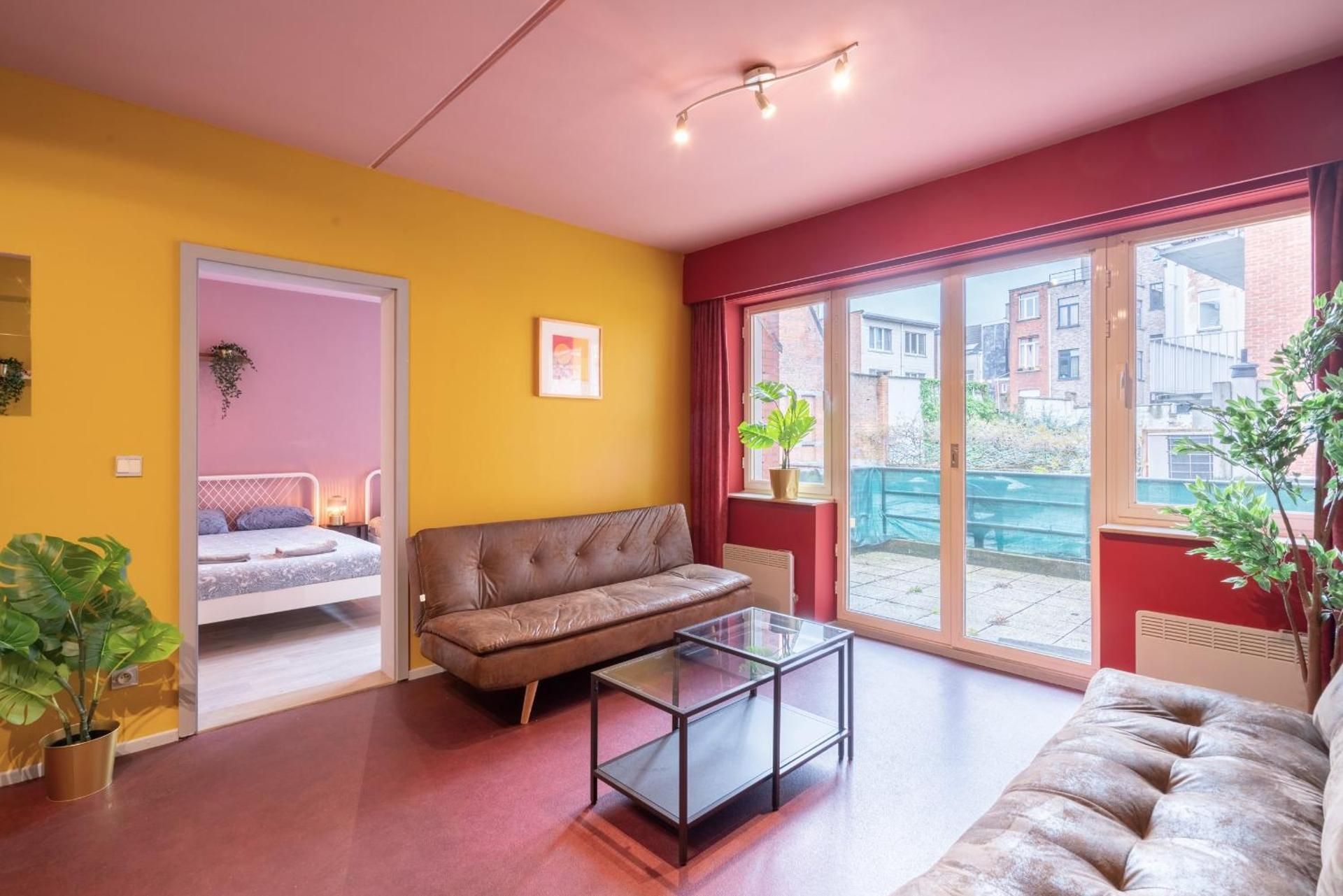 One-Bedroom Apartment