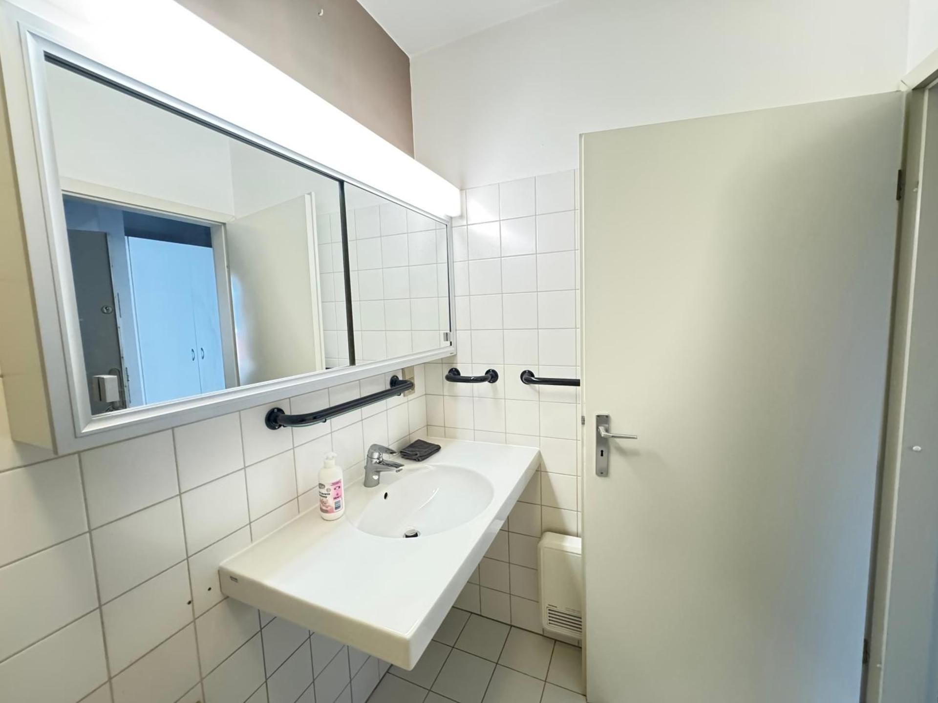Deluxe Two-Bedroom Apartment with Garden View