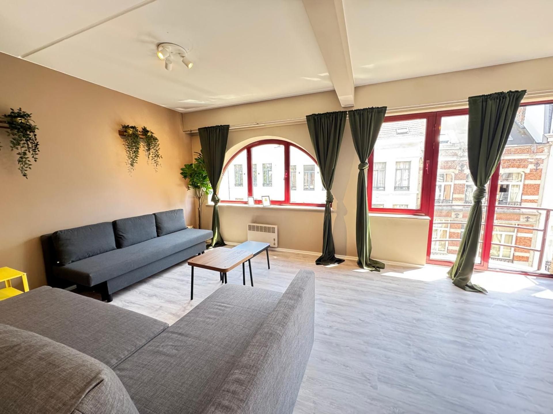 Deluxe Two-Bedroom Apartment with Garden View