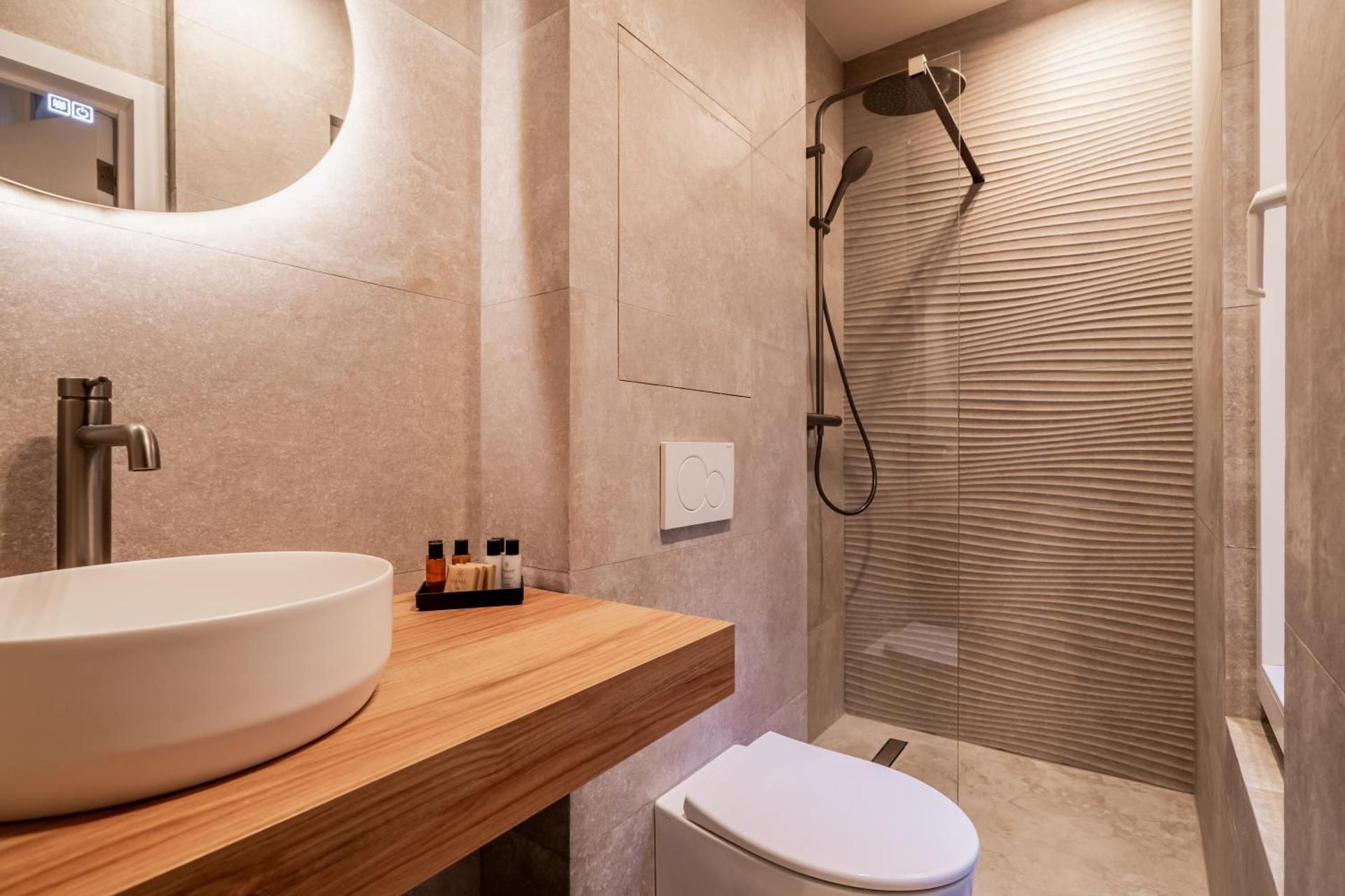 Deluxe Double Studio