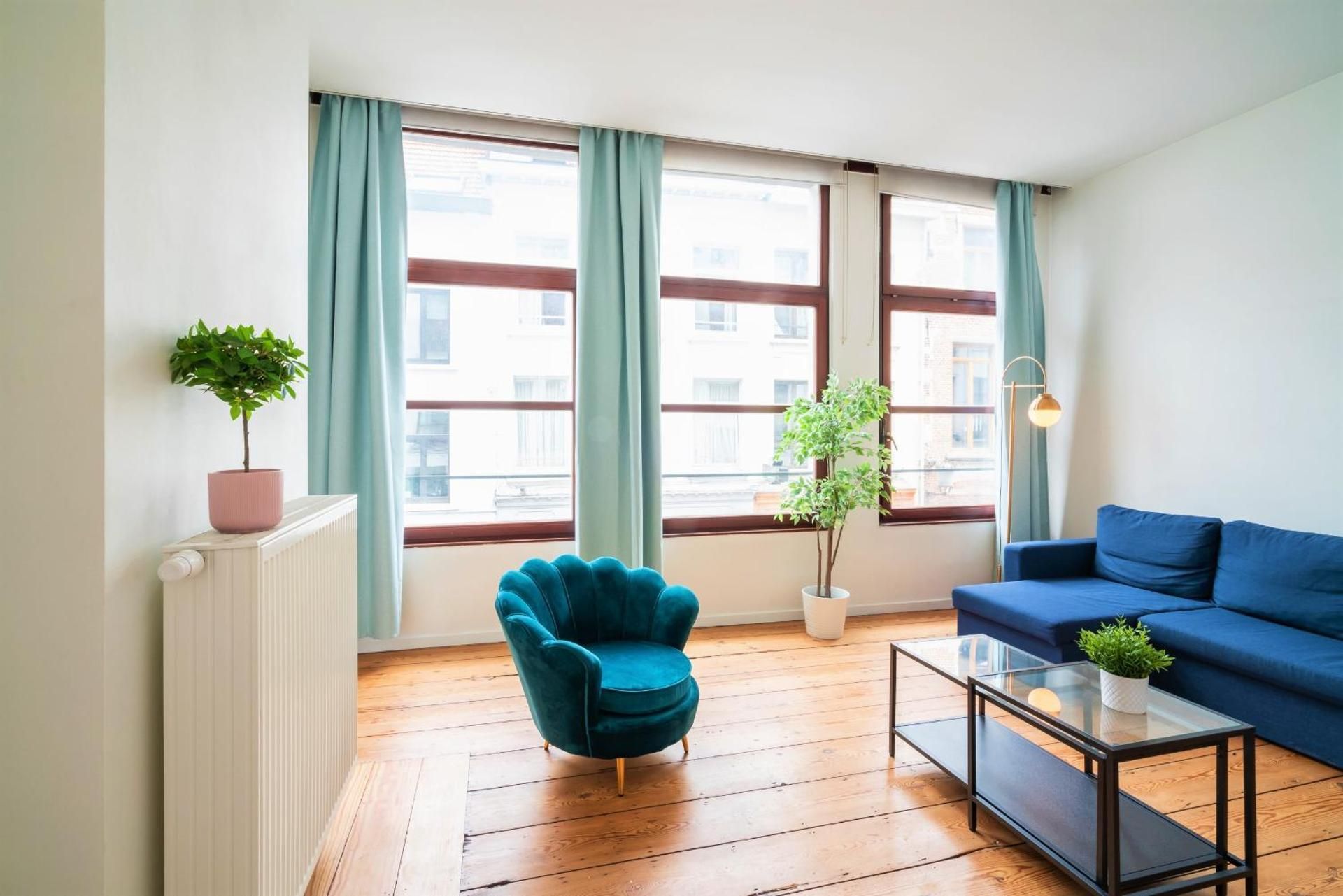 One-Bedroom Apartment