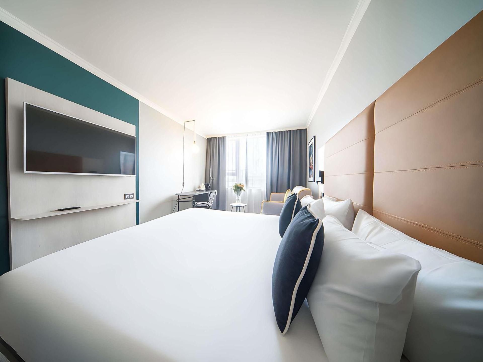 Superior Room with King Bed and Sofa Bed