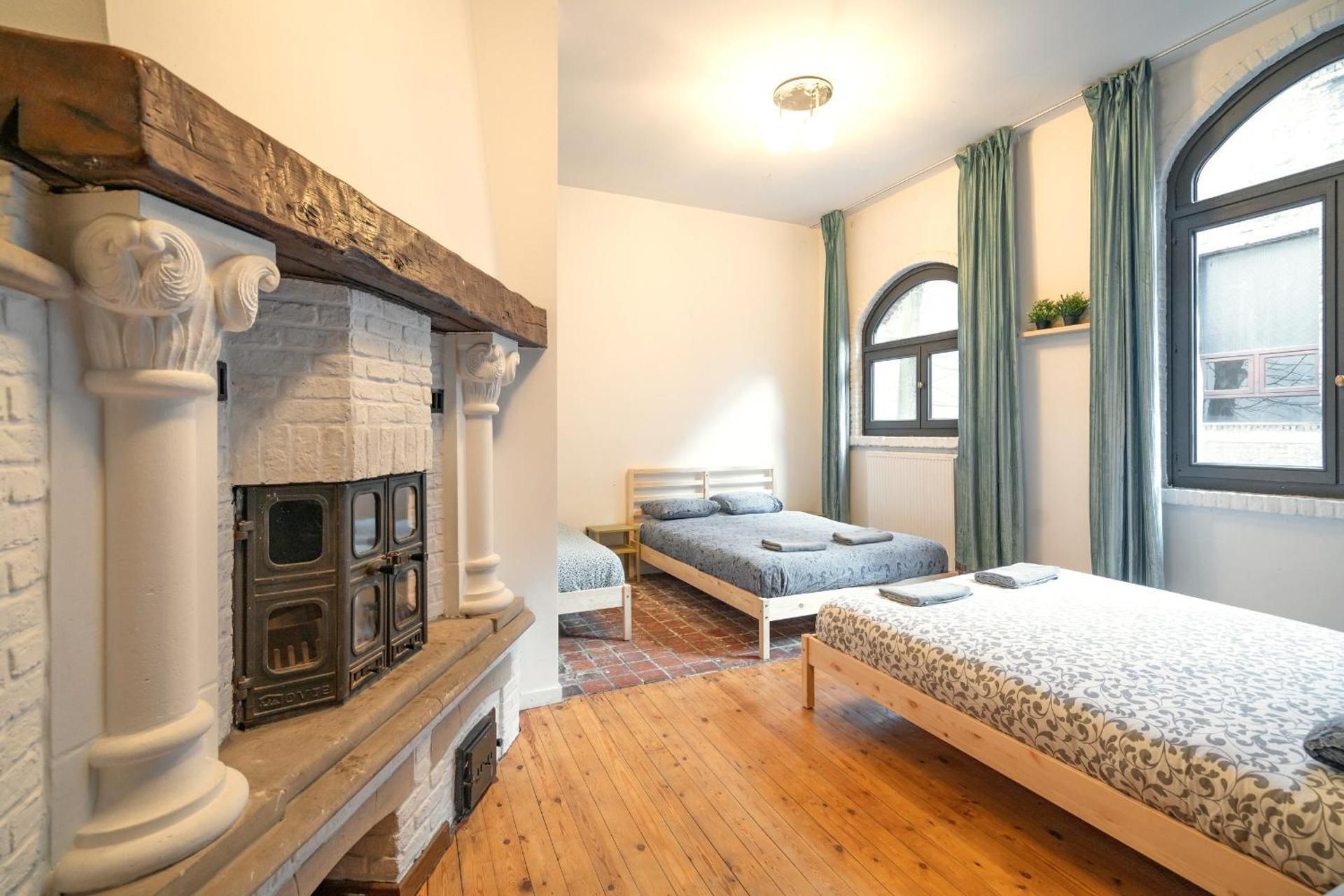 Charming Two-Bedroom River Side Apartment Two-Bedroom Apartment