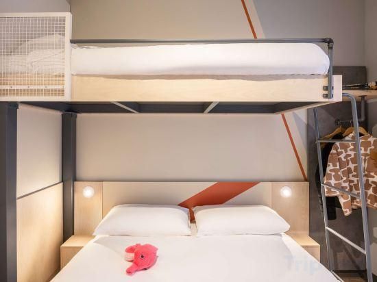 Standard Room, Family room - 1 double bed and 1 simple bed