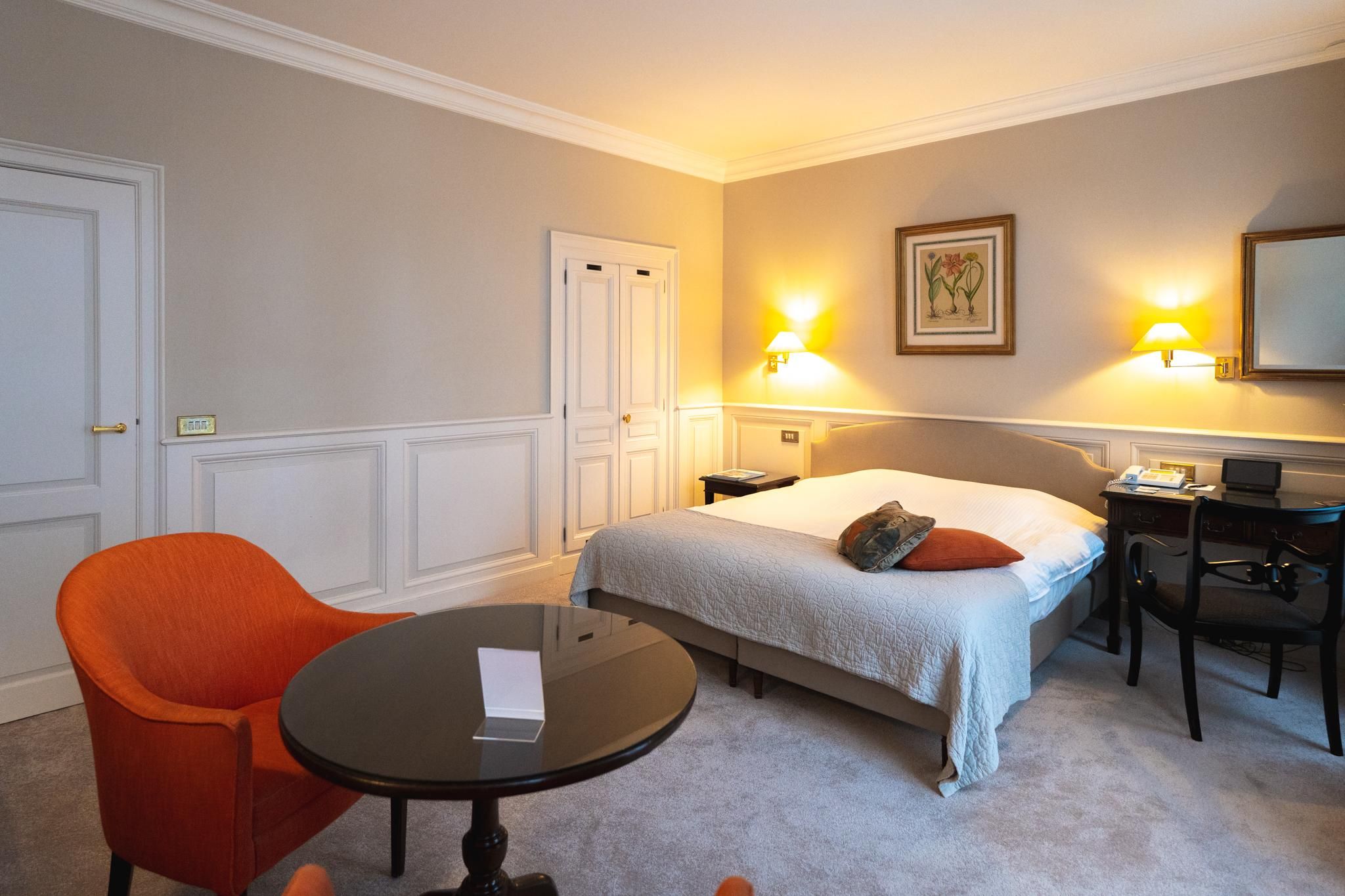 Prestige Room