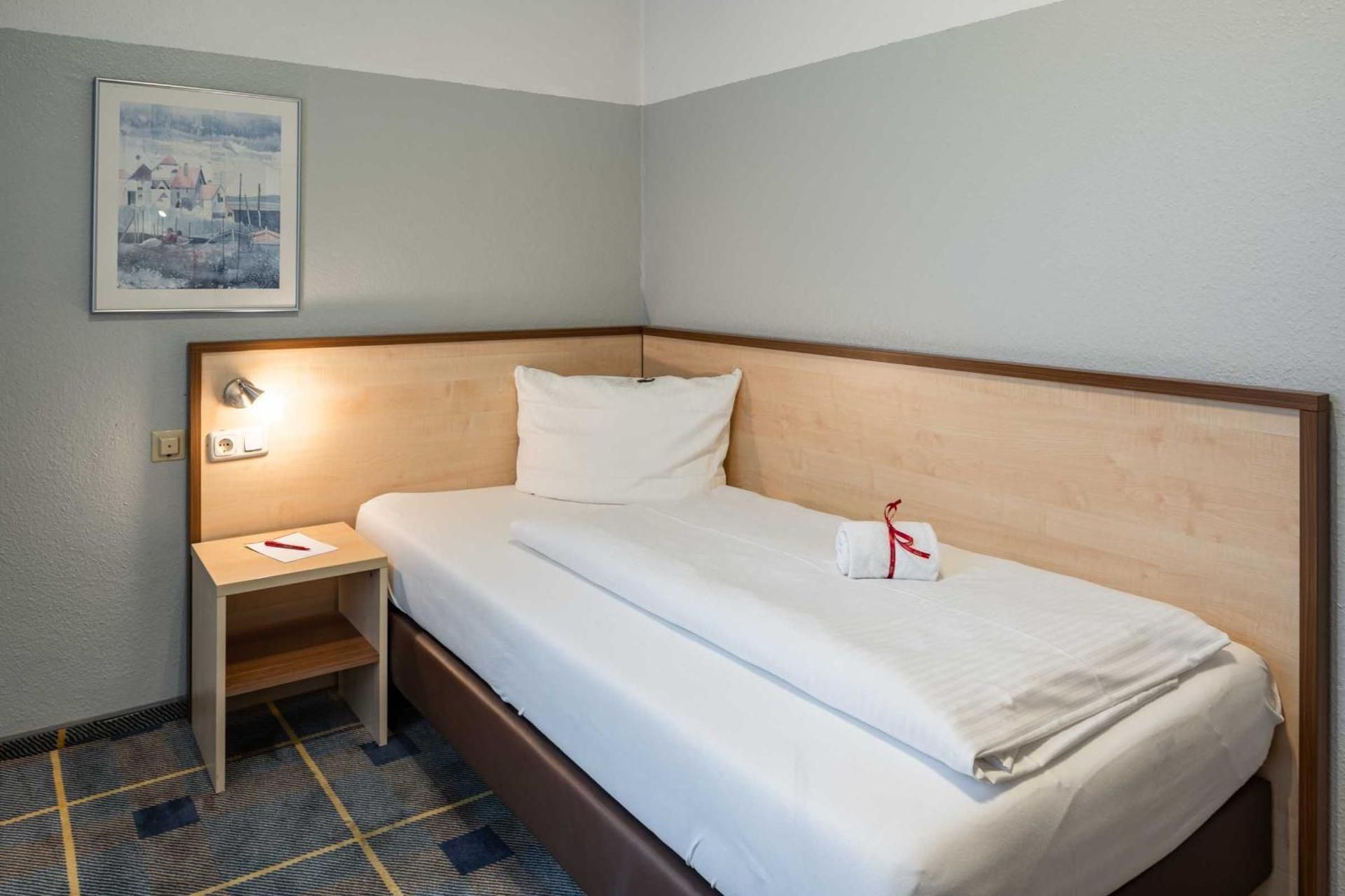 Easy Single Room