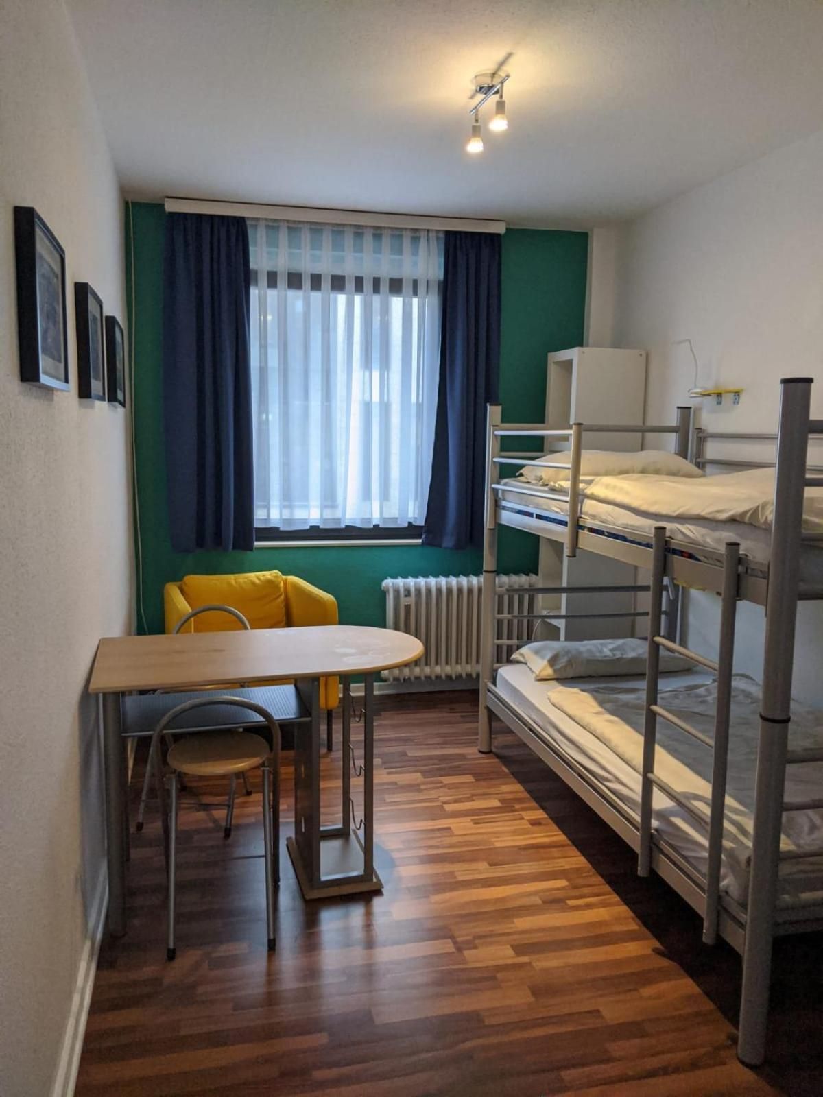 Bunk Bed in Mixed Dormitory Room