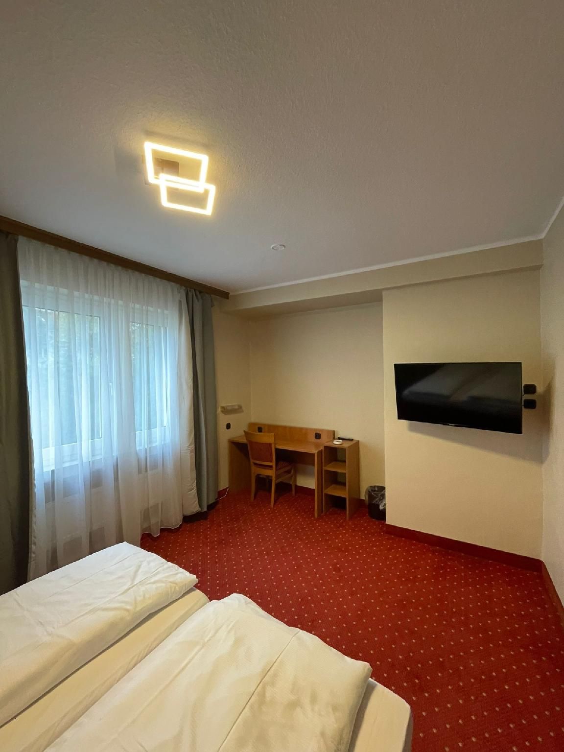 Sun Hotel Double Room 3