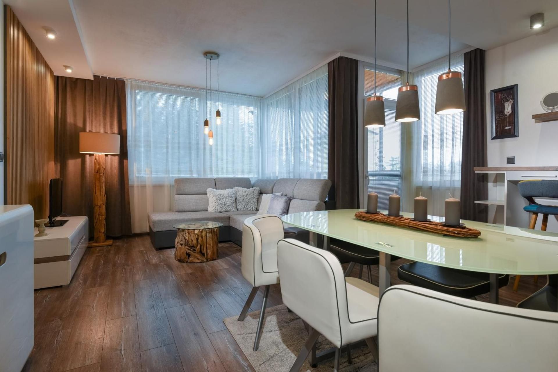 Apartment with Balcony
