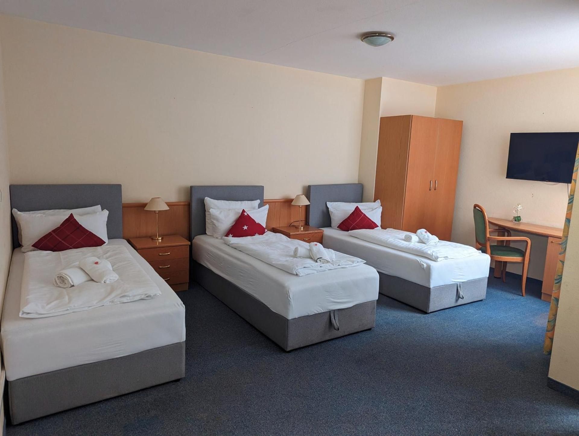 Economy Twin Room