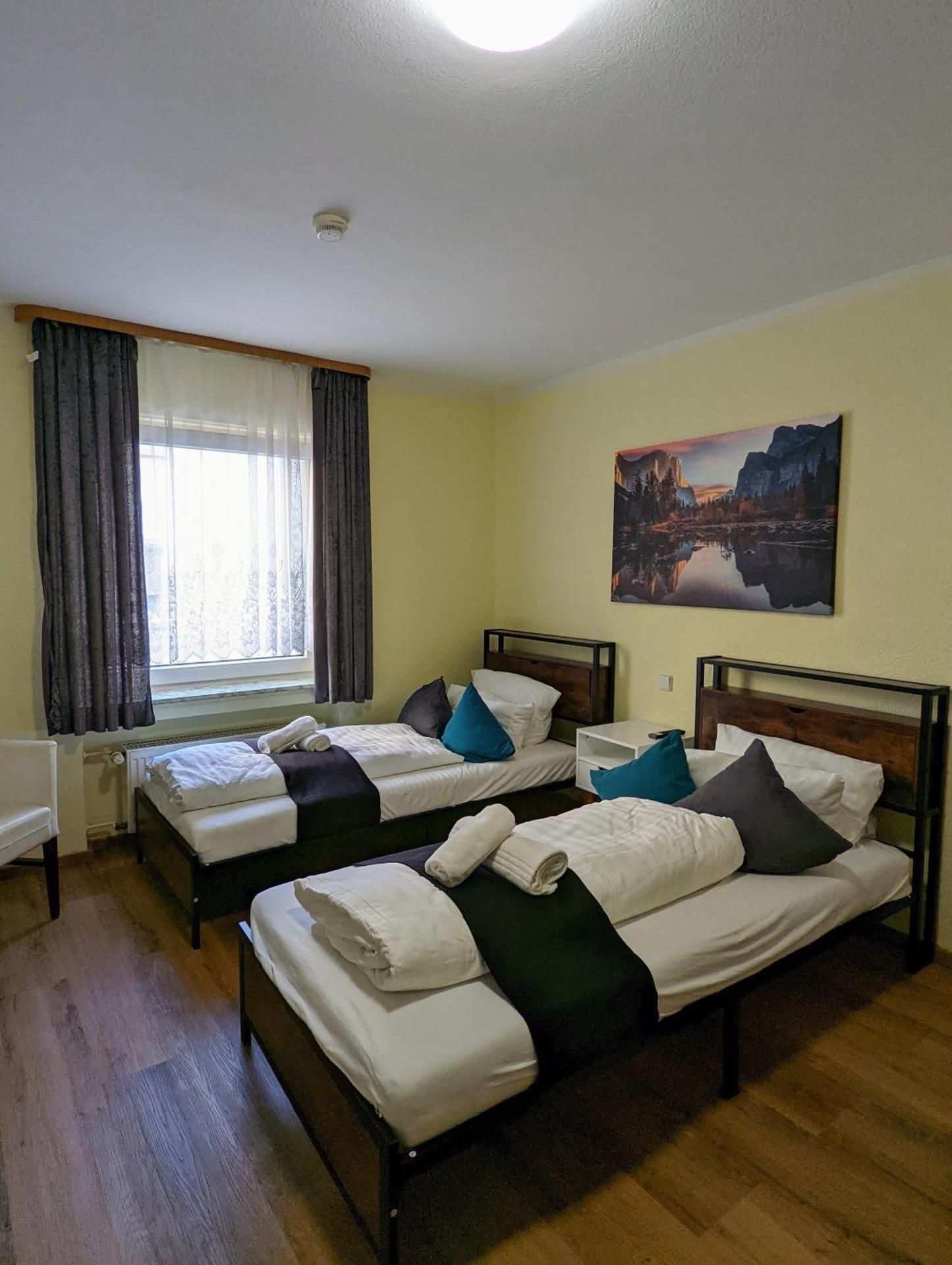 Economy Triple Room