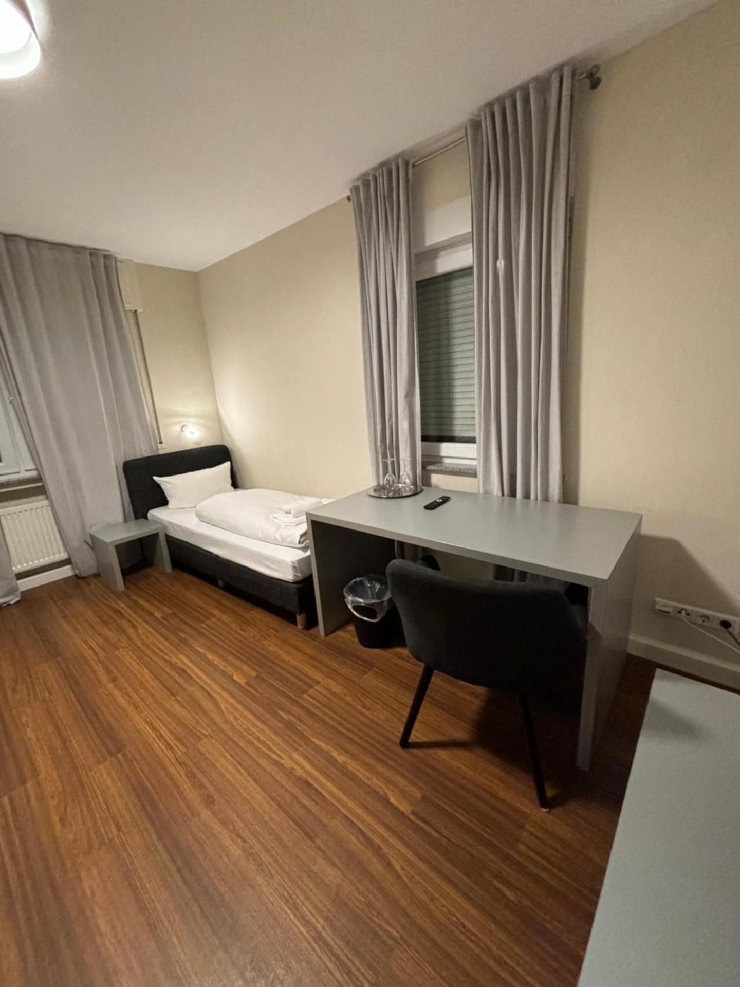 Single Room with Shared Bathroom