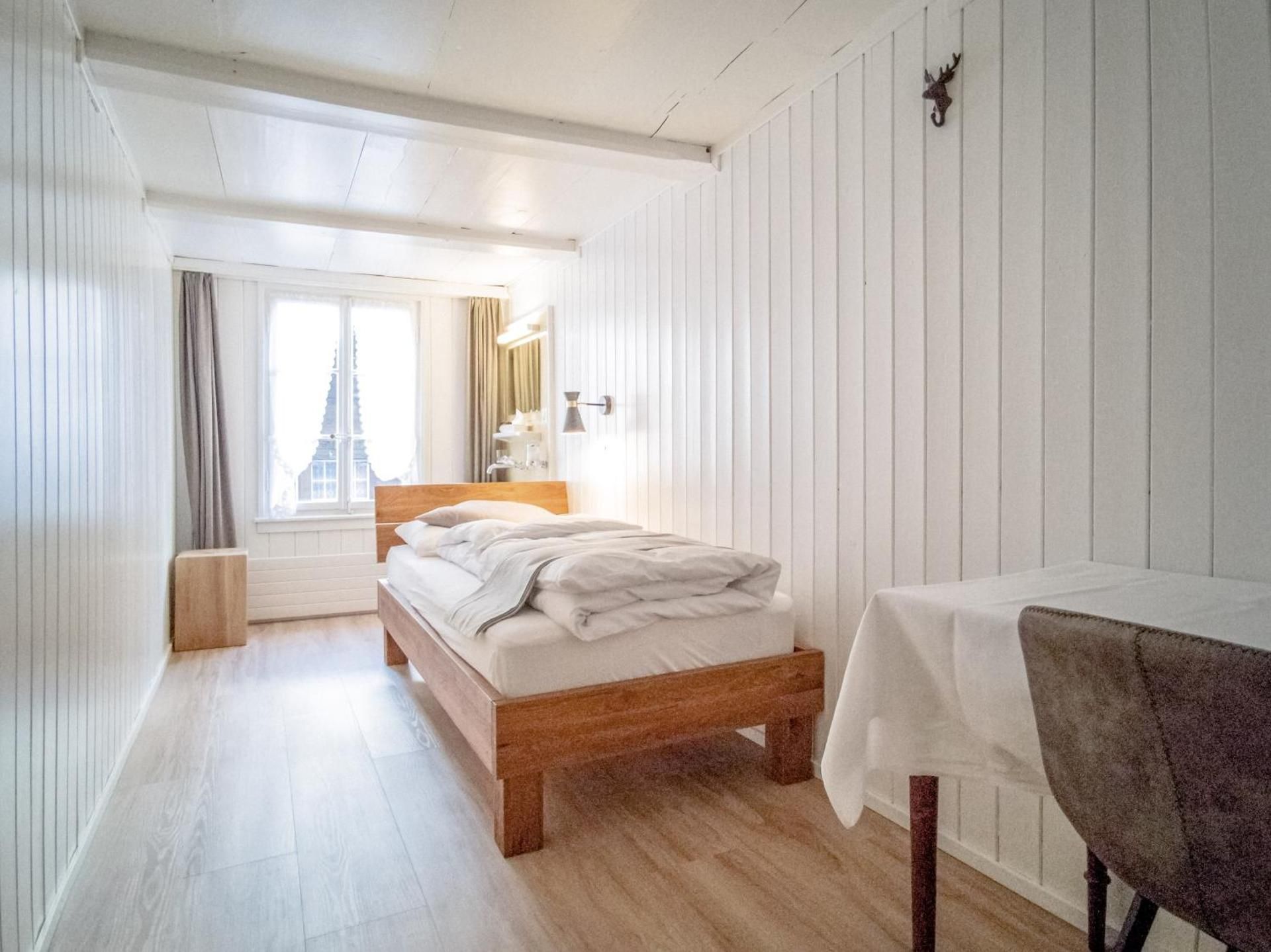 Single Room with Shared Bathroom
