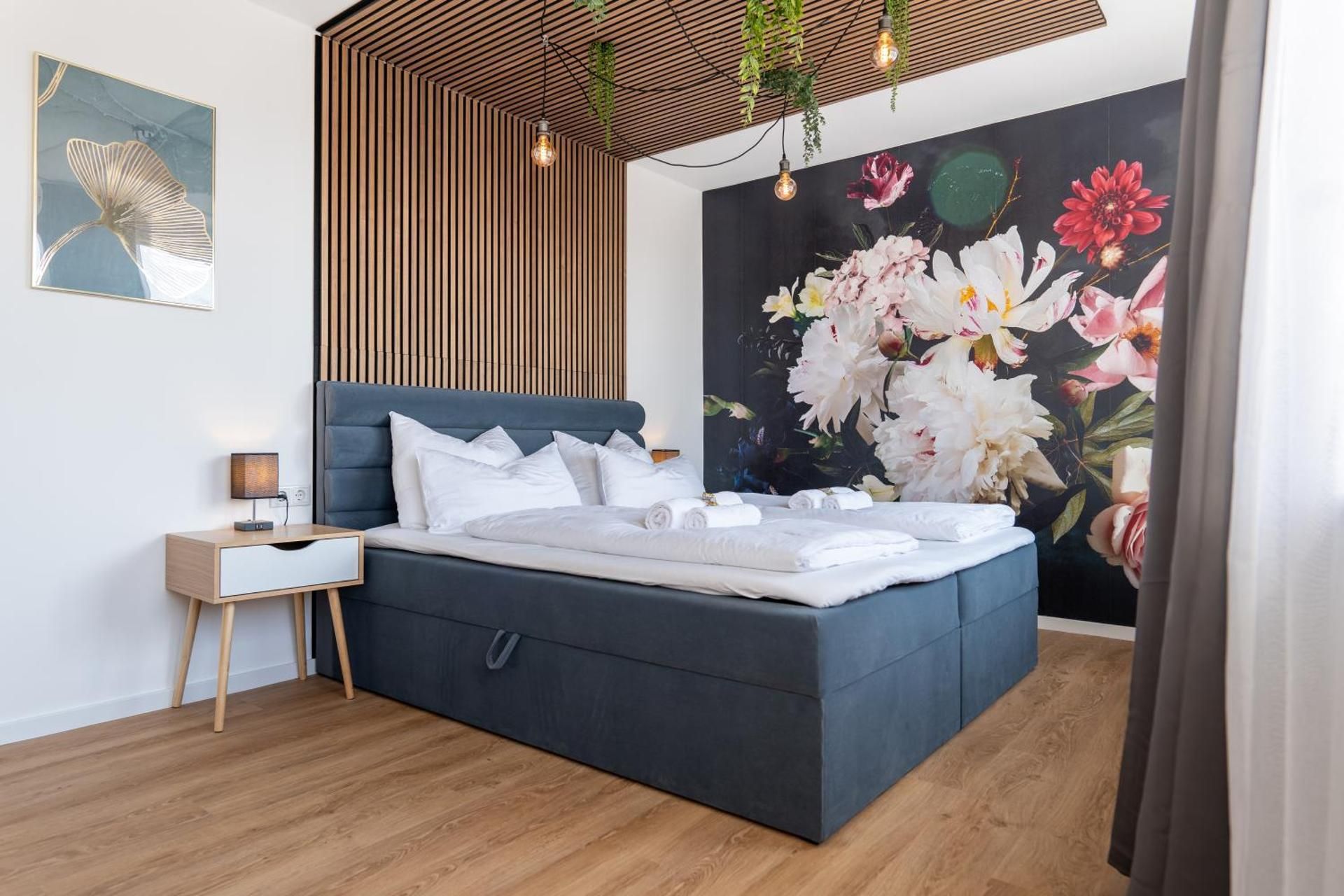 One-Bedroom Apartment with Terrace