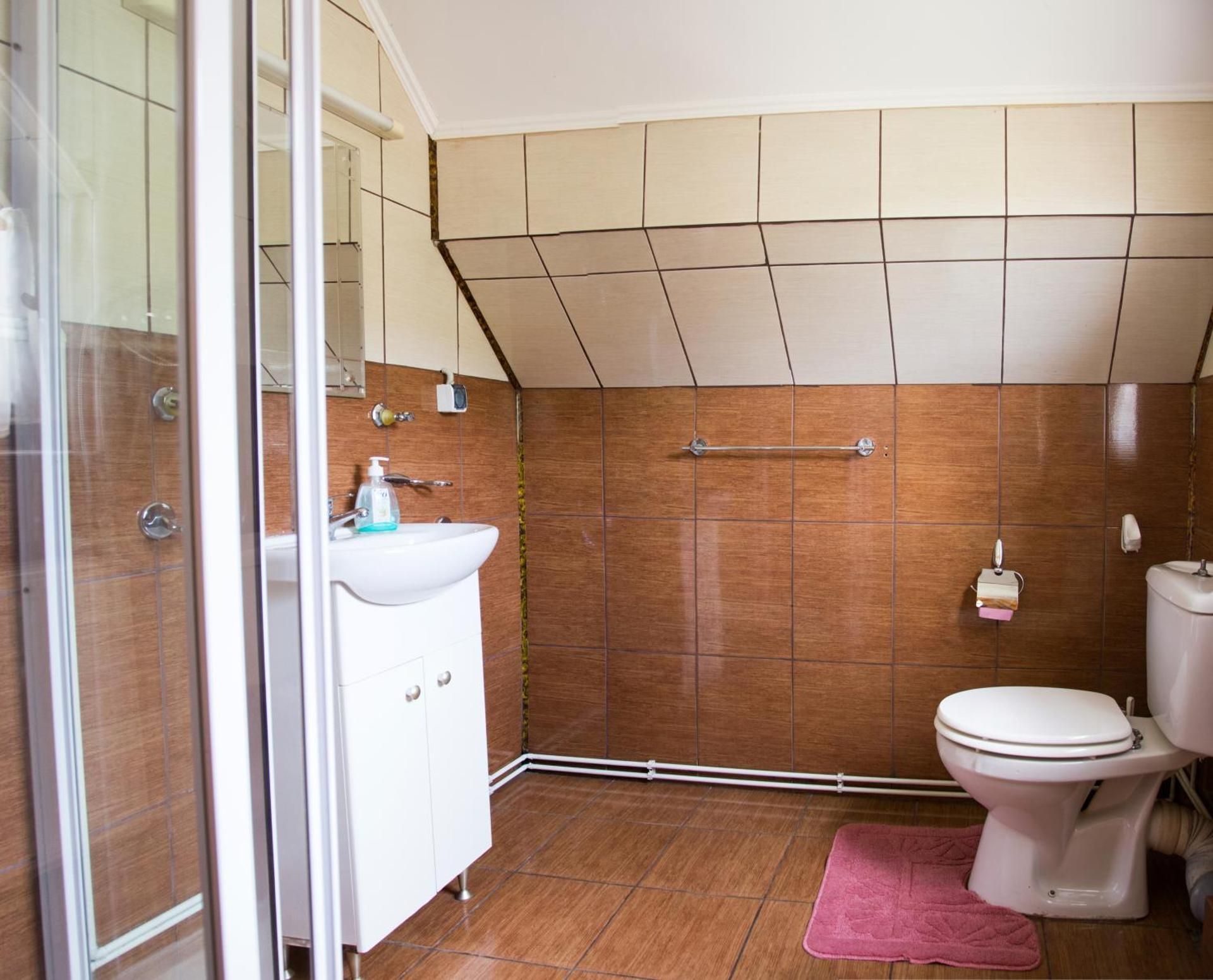 Deluxe Double Room with Shower
