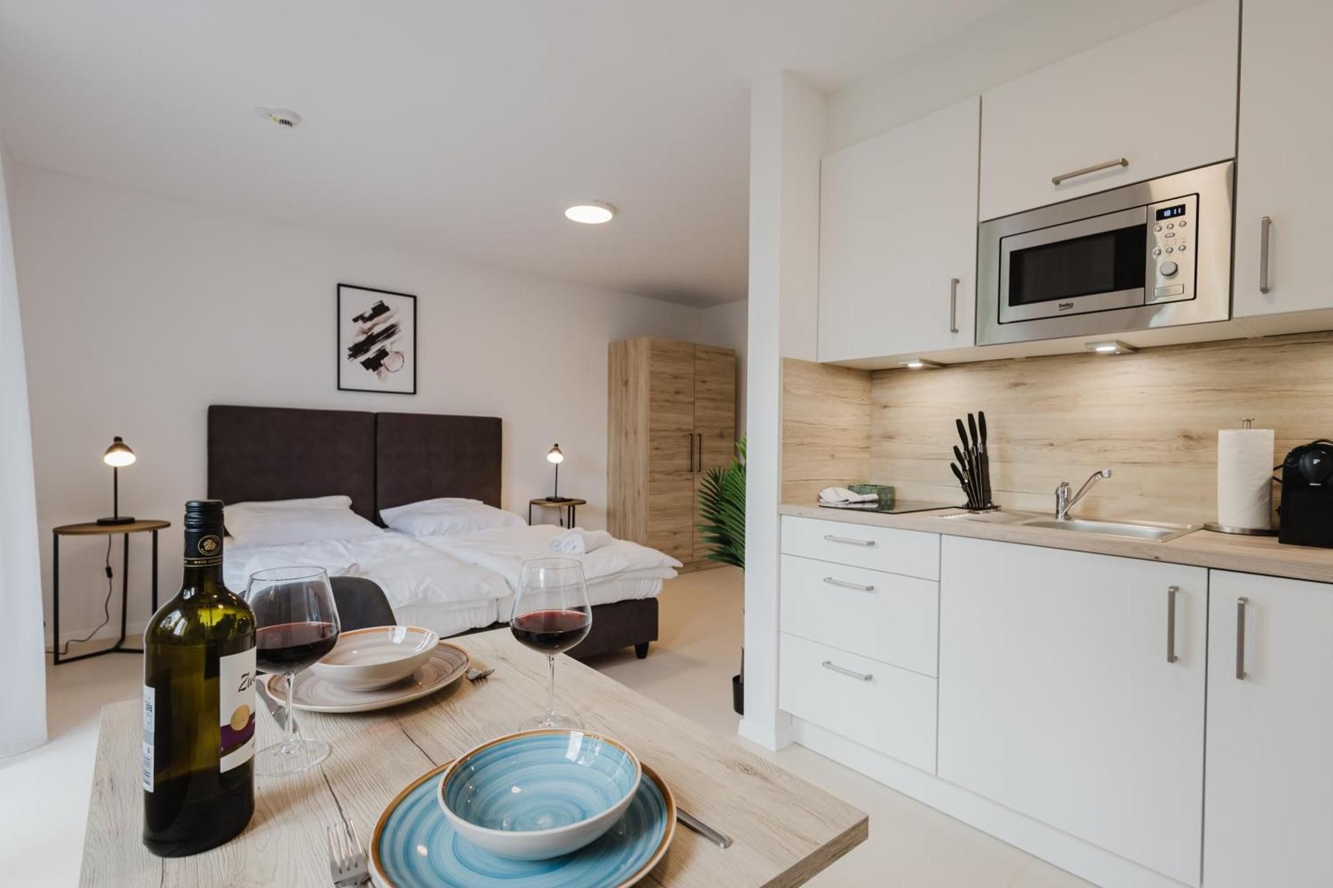 Superior One-Bedroom Apartment with Balcony