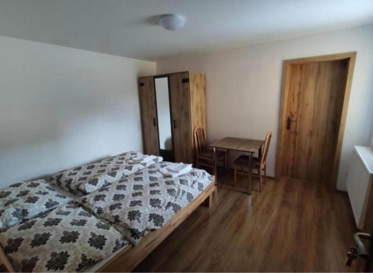 Four-Bedroom Deluxe Apartment