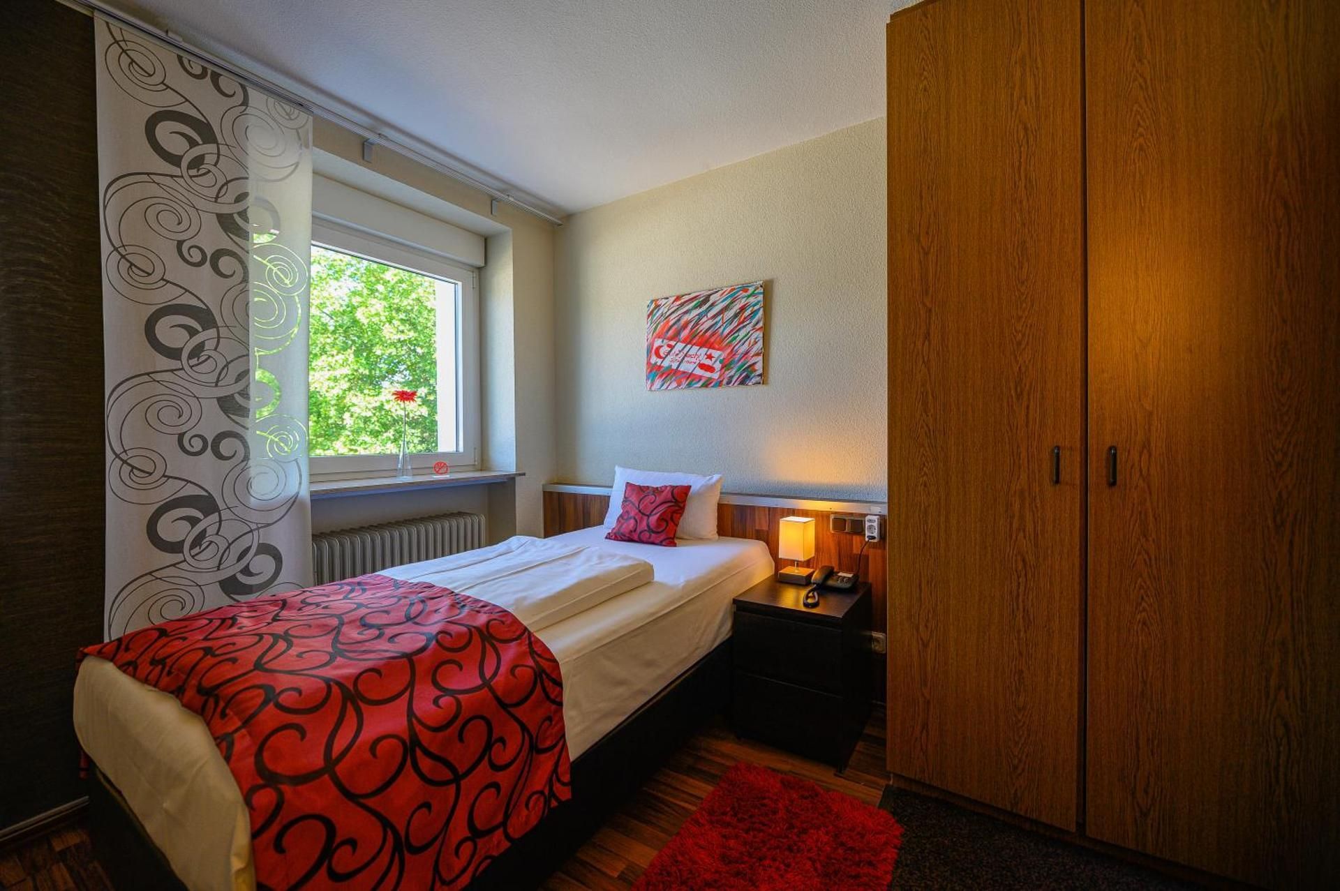 Economy Single Room