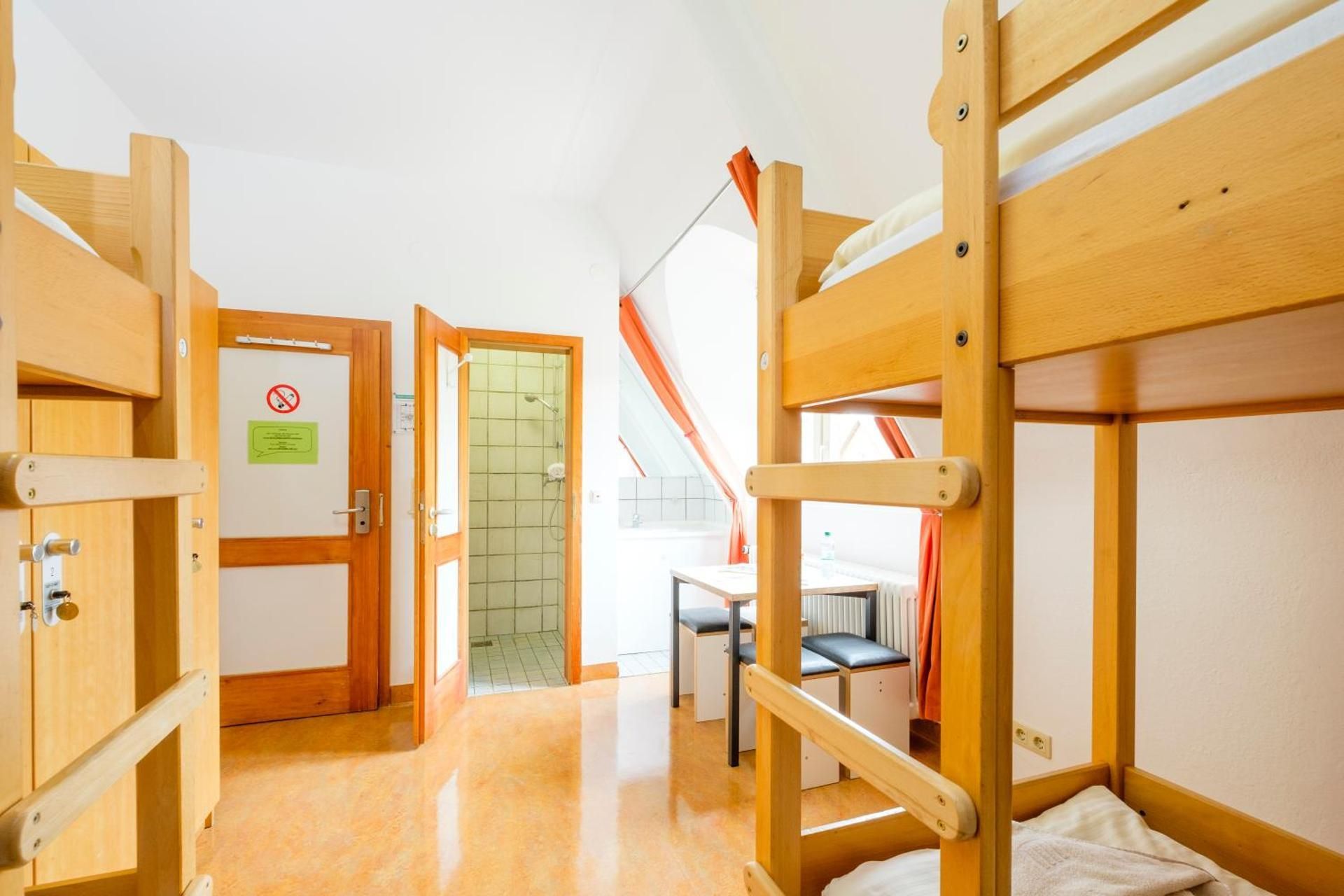 Triple Room with Private Bathroom
