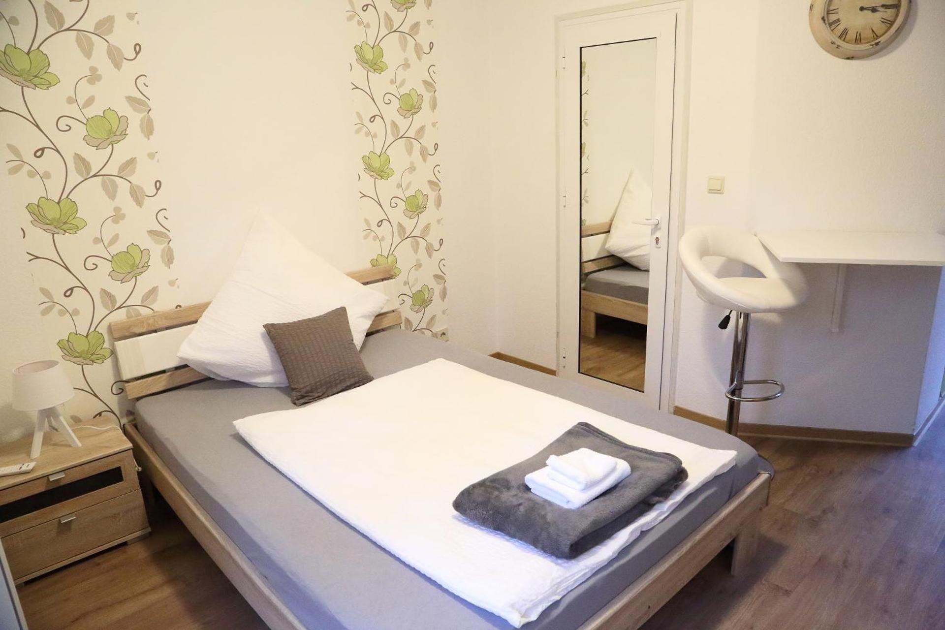 Single Room with Terrace