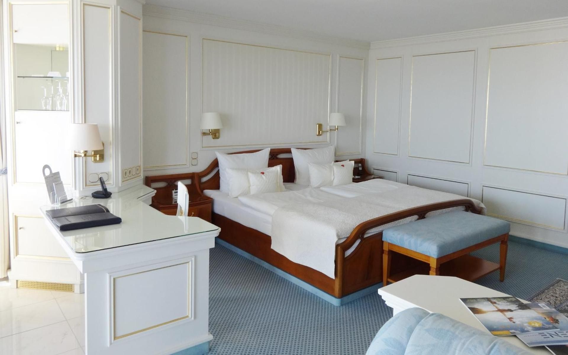 Suite with Sea View