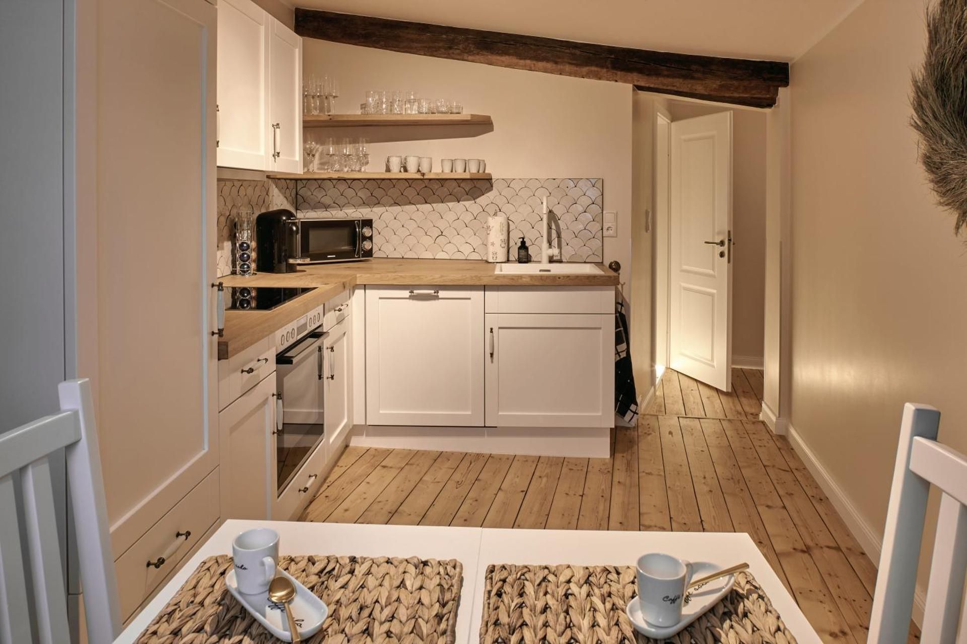 Deluxe Apartment with 2 bedrooms + optional extra Bedroom (4-6 Adults)