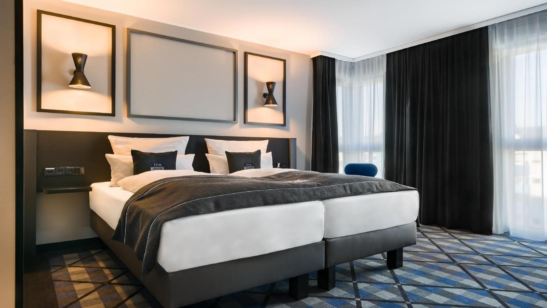 HOLIDAY INN - THE NIU SQUARE MANNHEIM By IHG Premium Queen Room