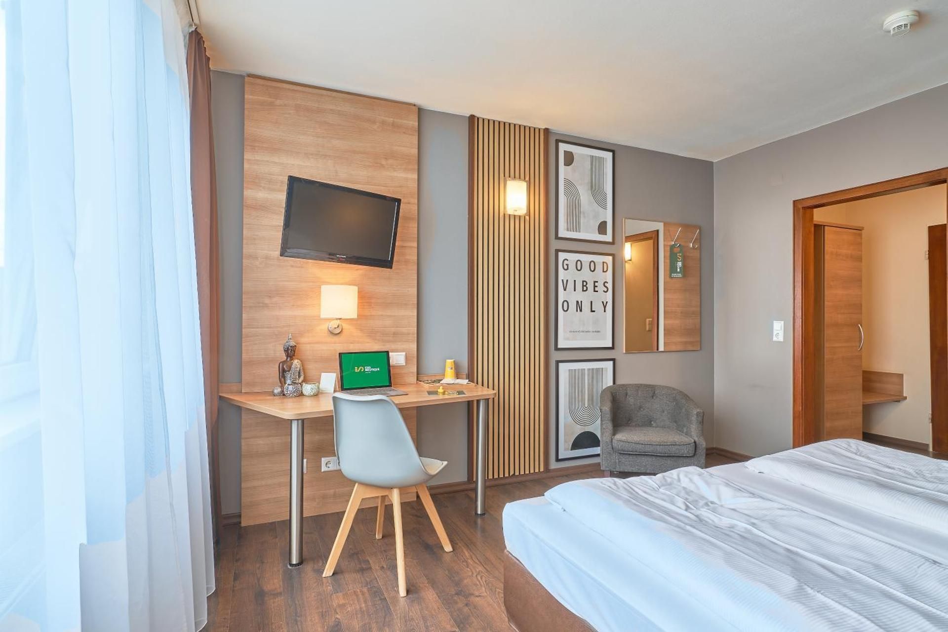 Deluxe Single Room