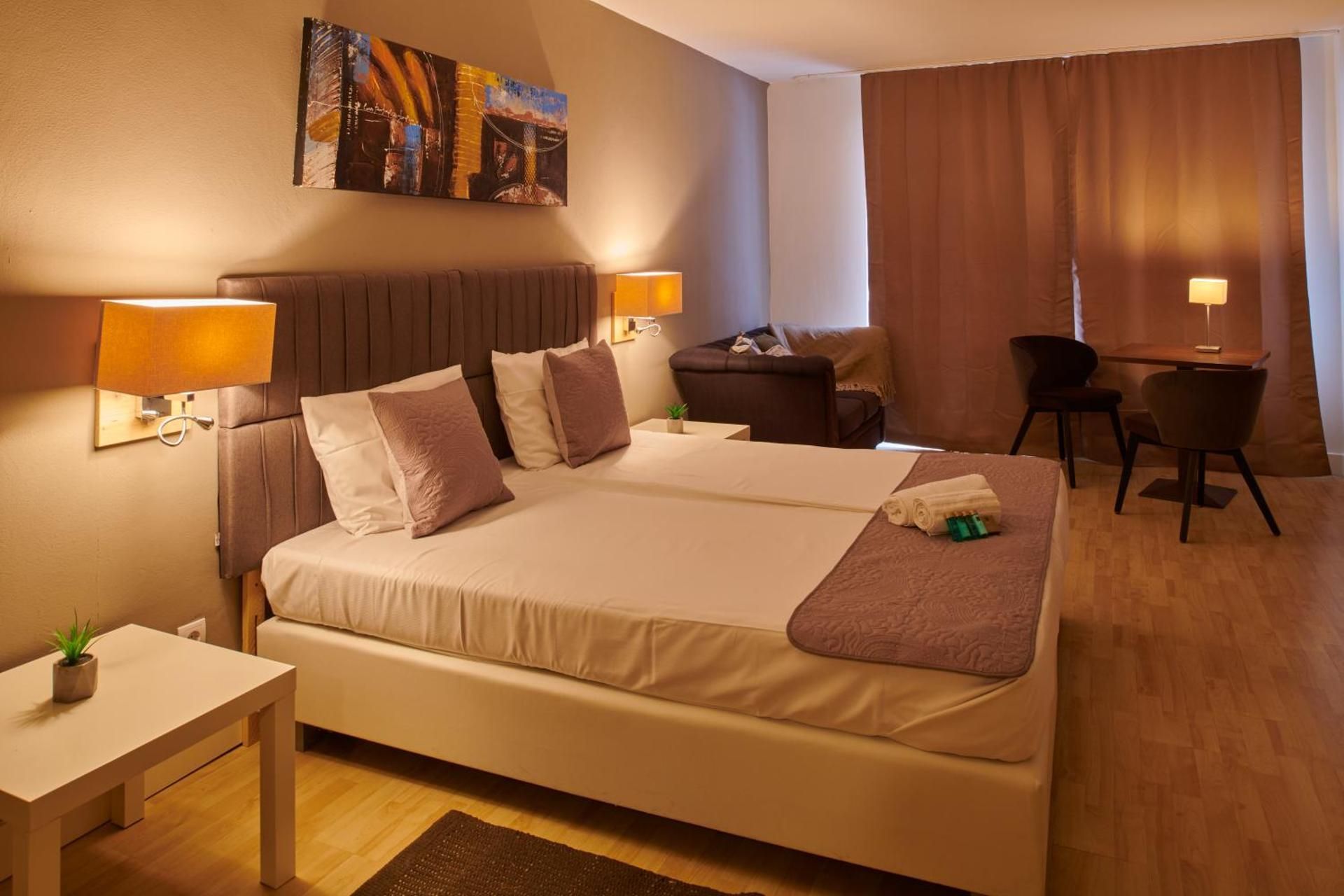 Large Twin Room