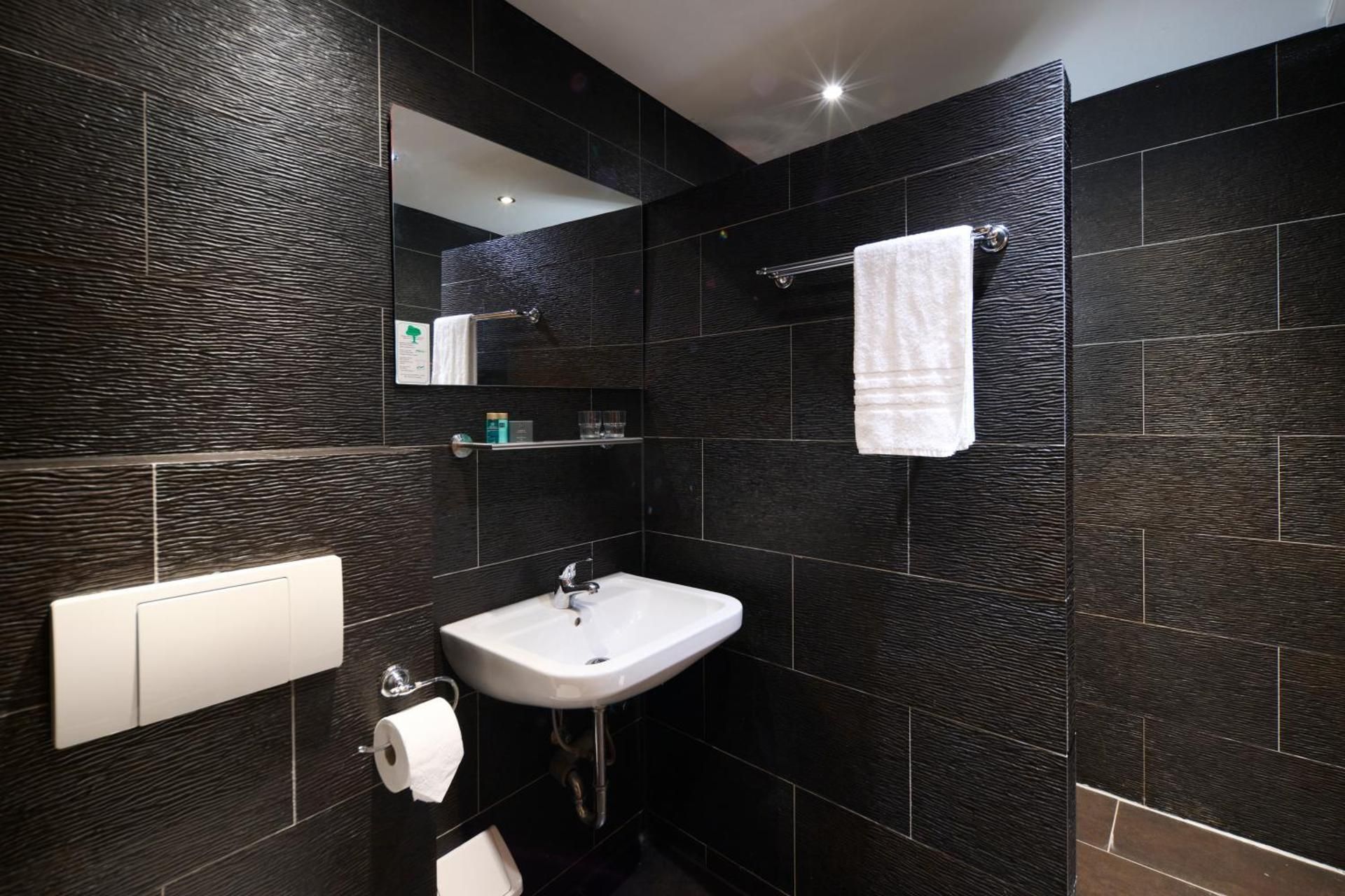 Large Twin Room
