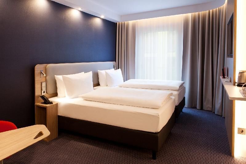 Holiday Inn Express Munich Olching By IHG Two Twin Beds High Floor 2