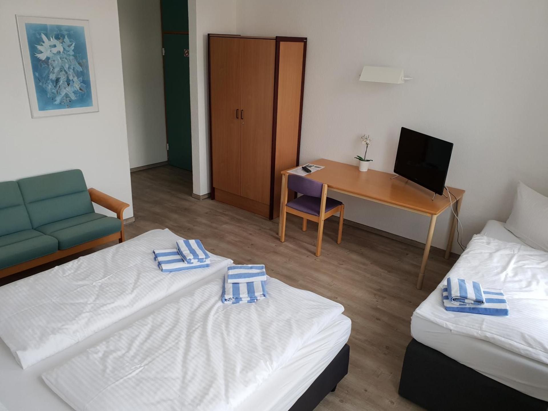 Triple Room - 04
