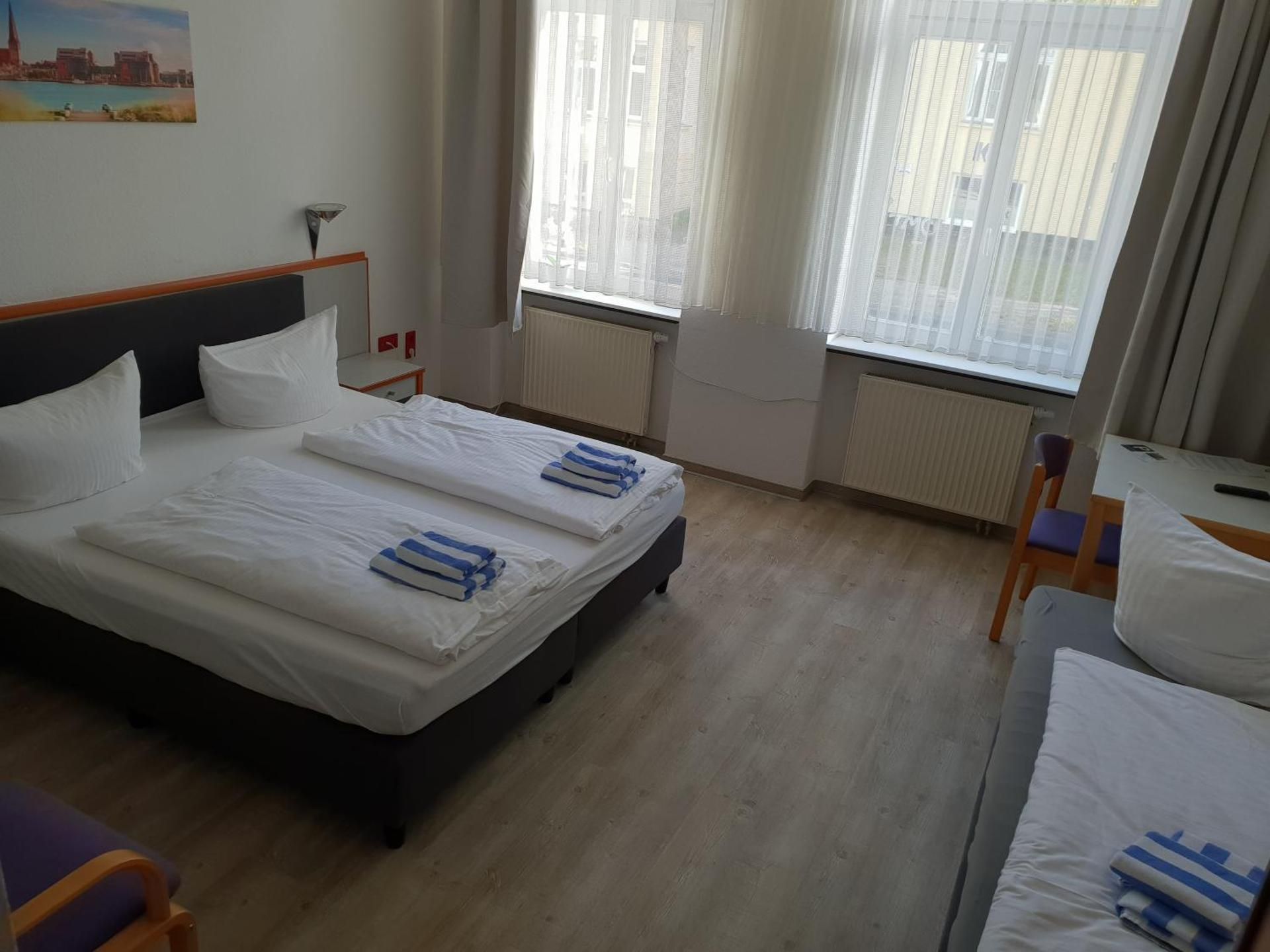 Triple Room - 05