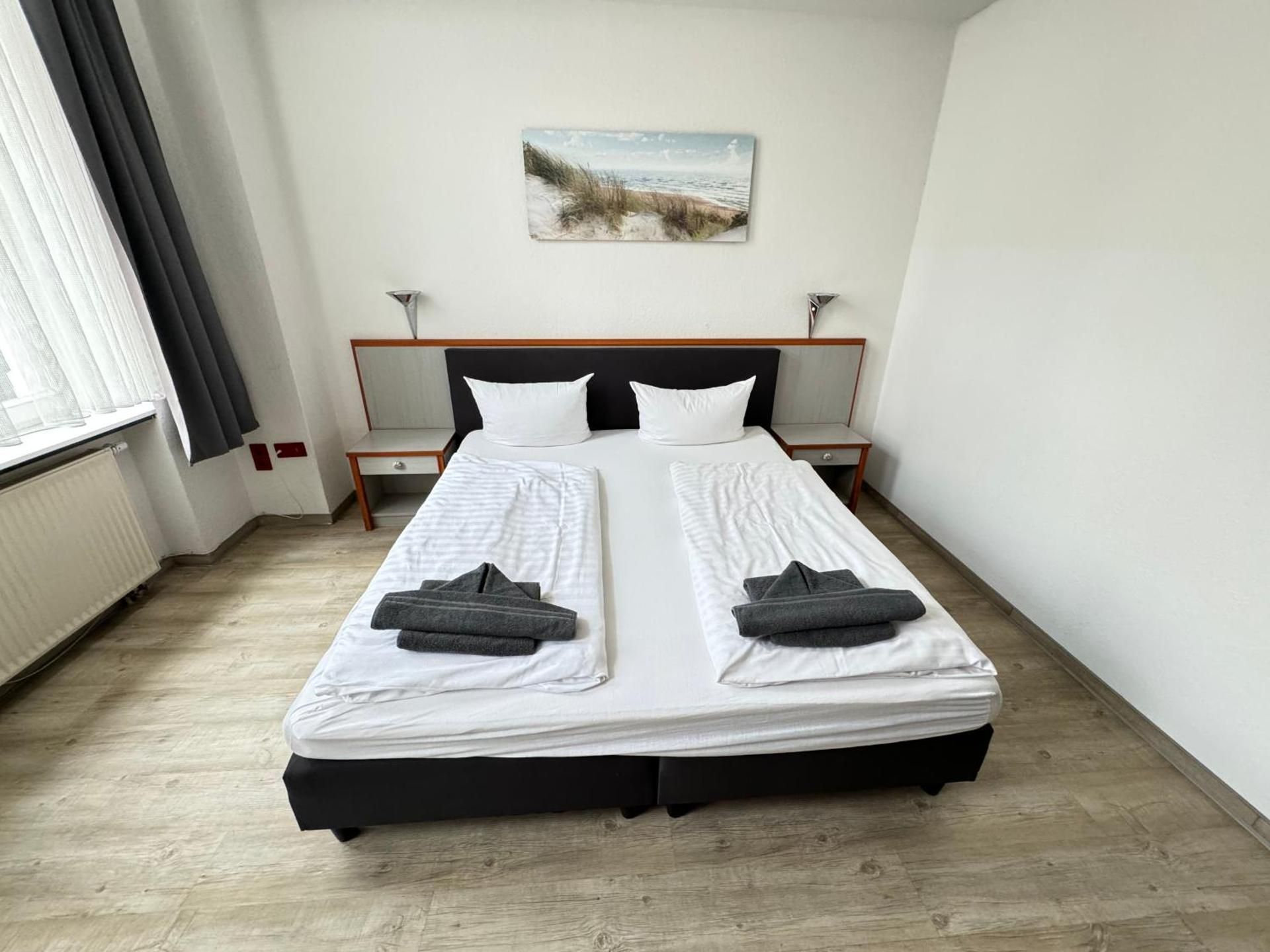Double Room - 06