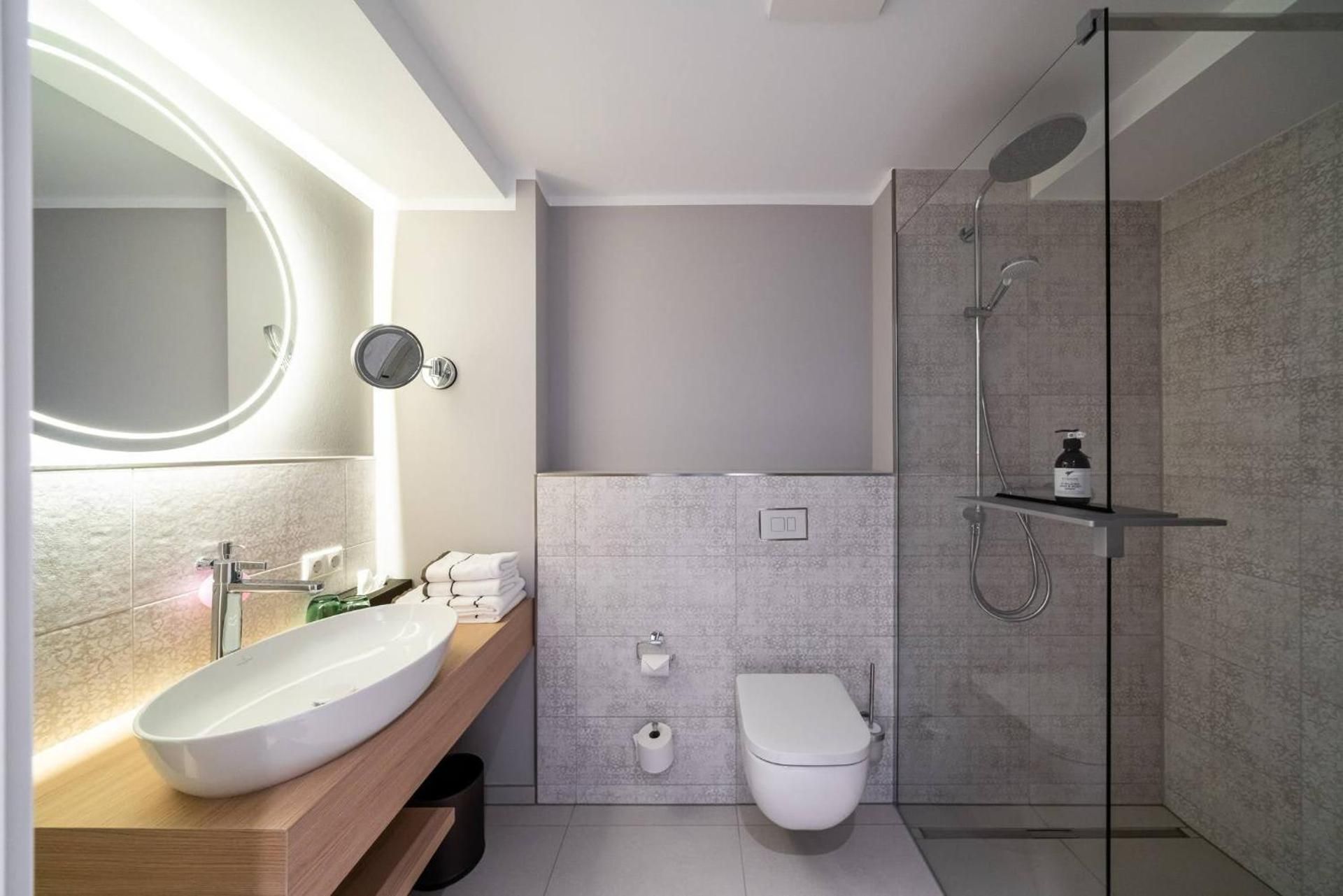 Suite with Spa Access