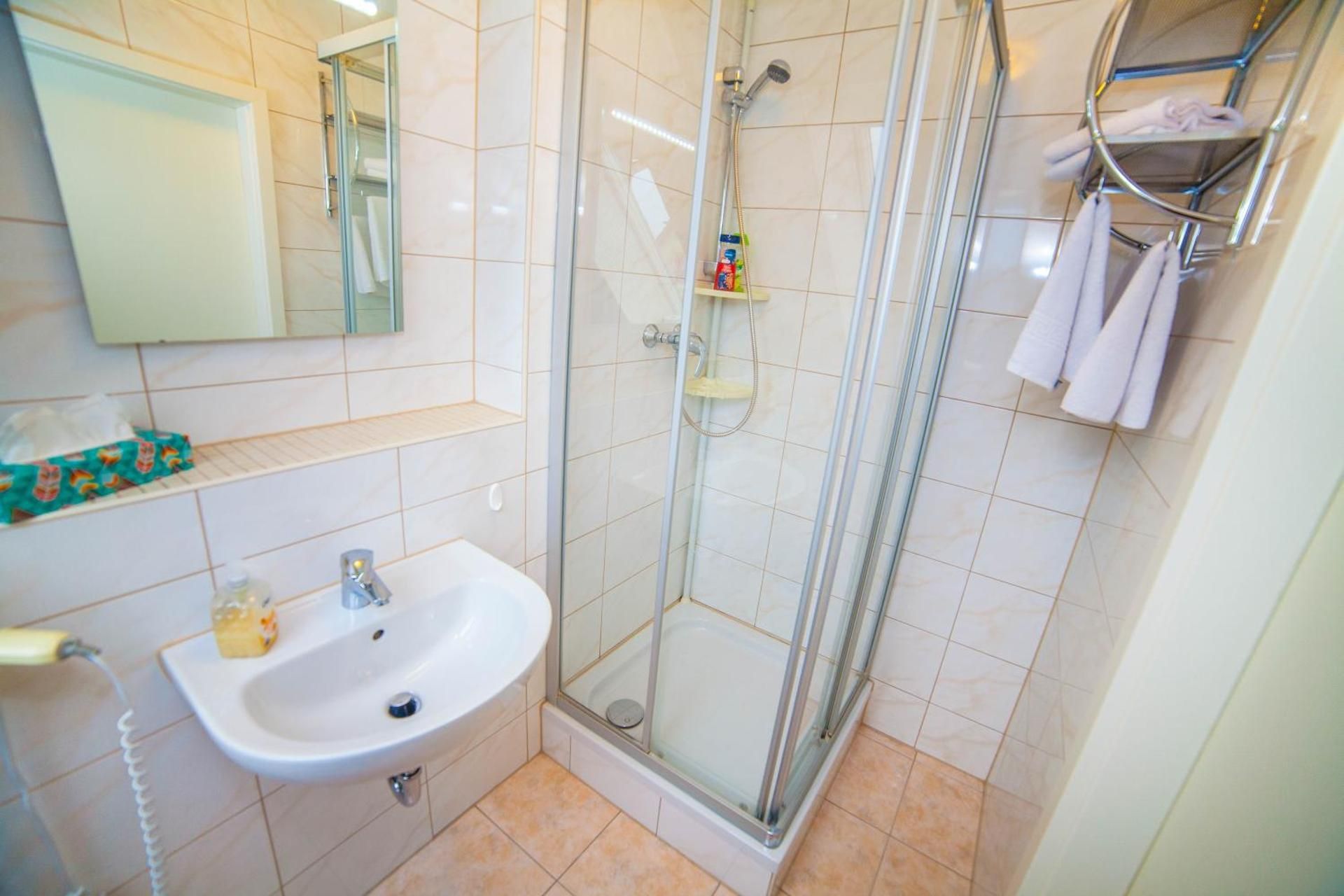 Hotel am Gutspark Prager GbR Two-Bedroom Apartment