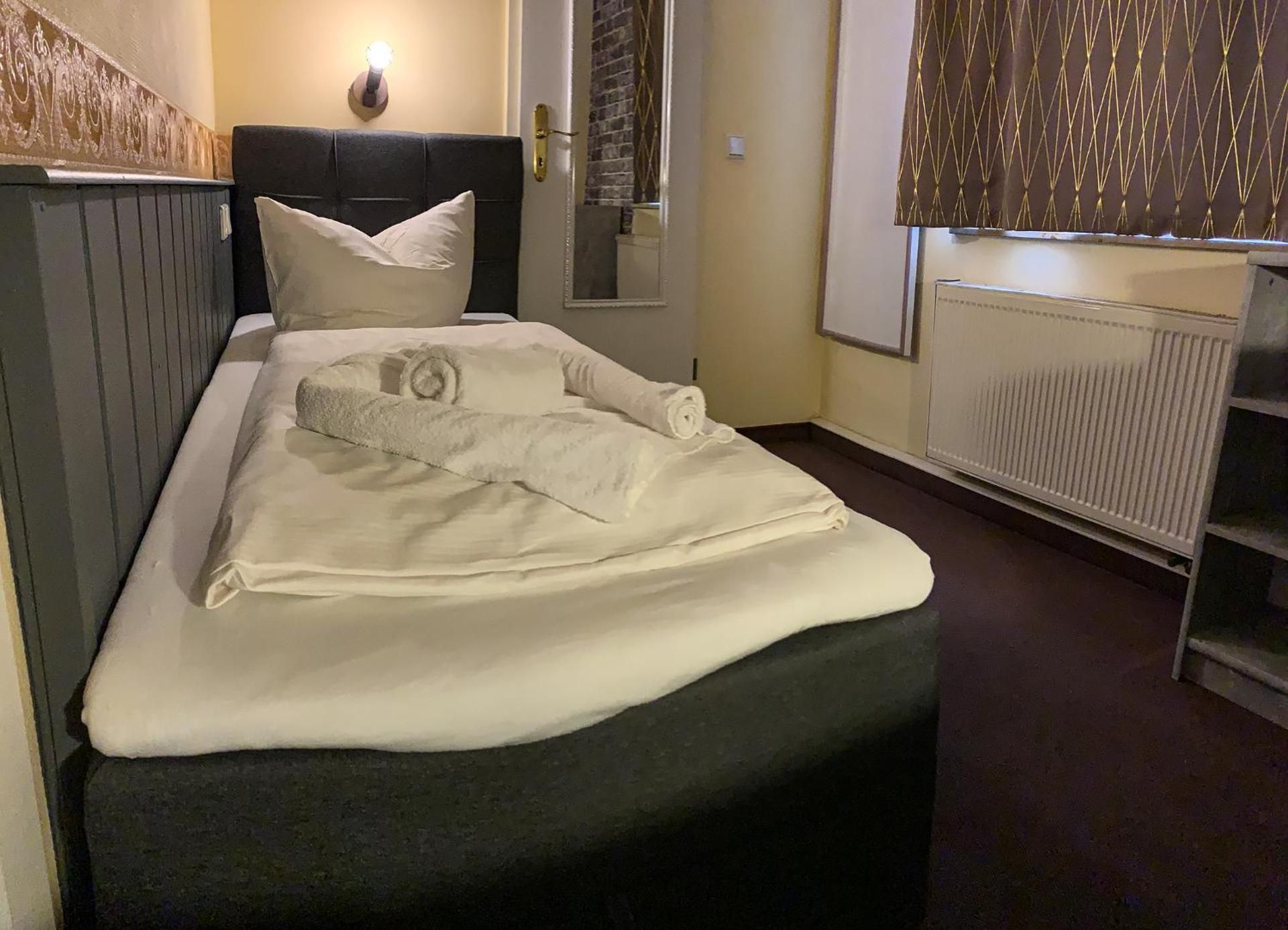 Single Room with Shower