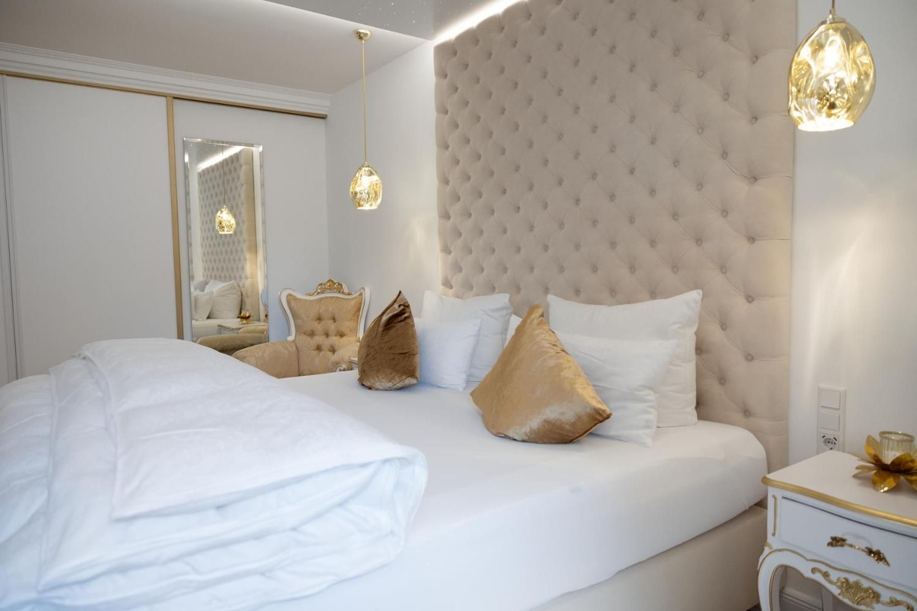 Superior Suite - Castle