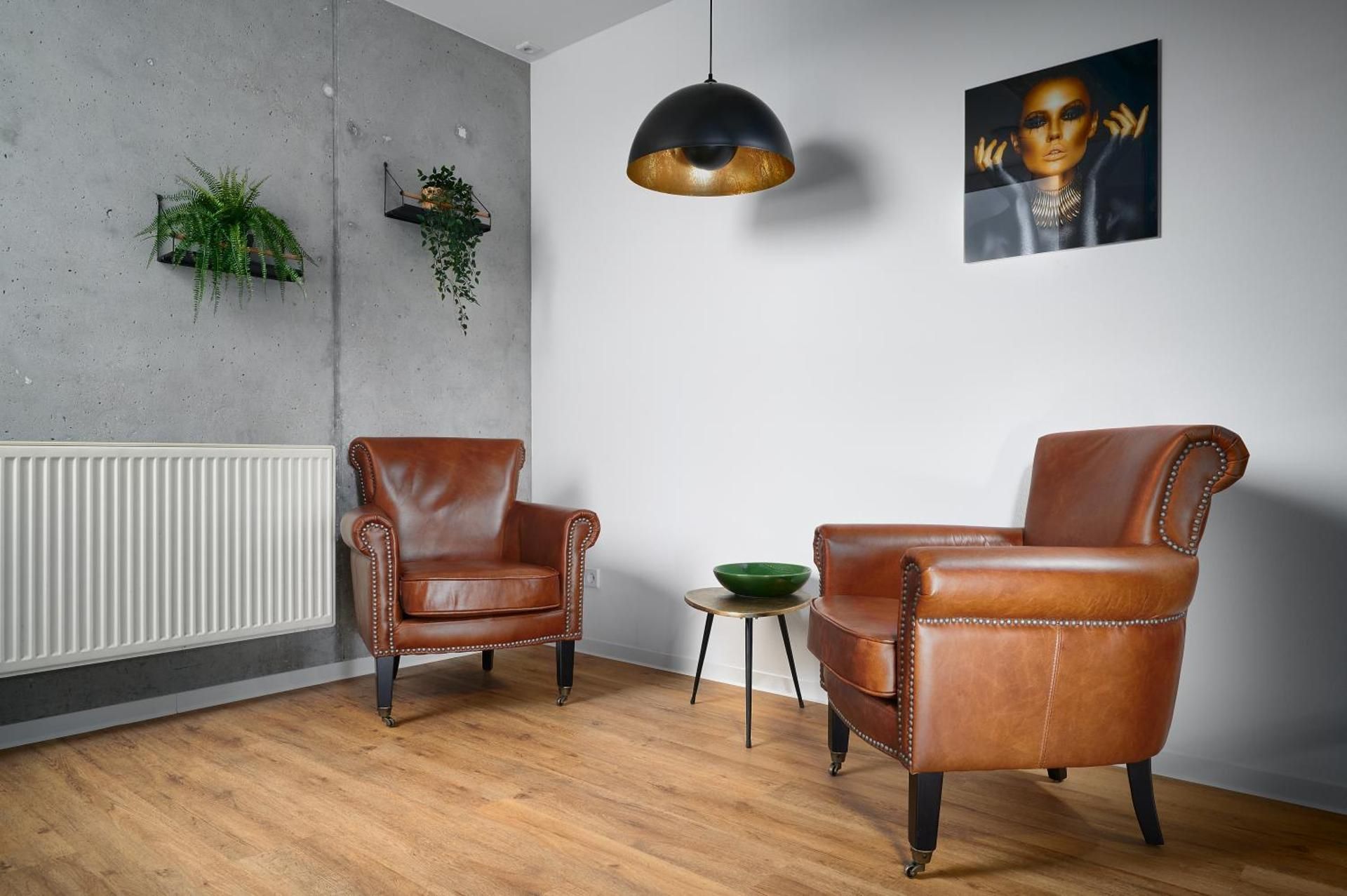 shared lounge/tv area