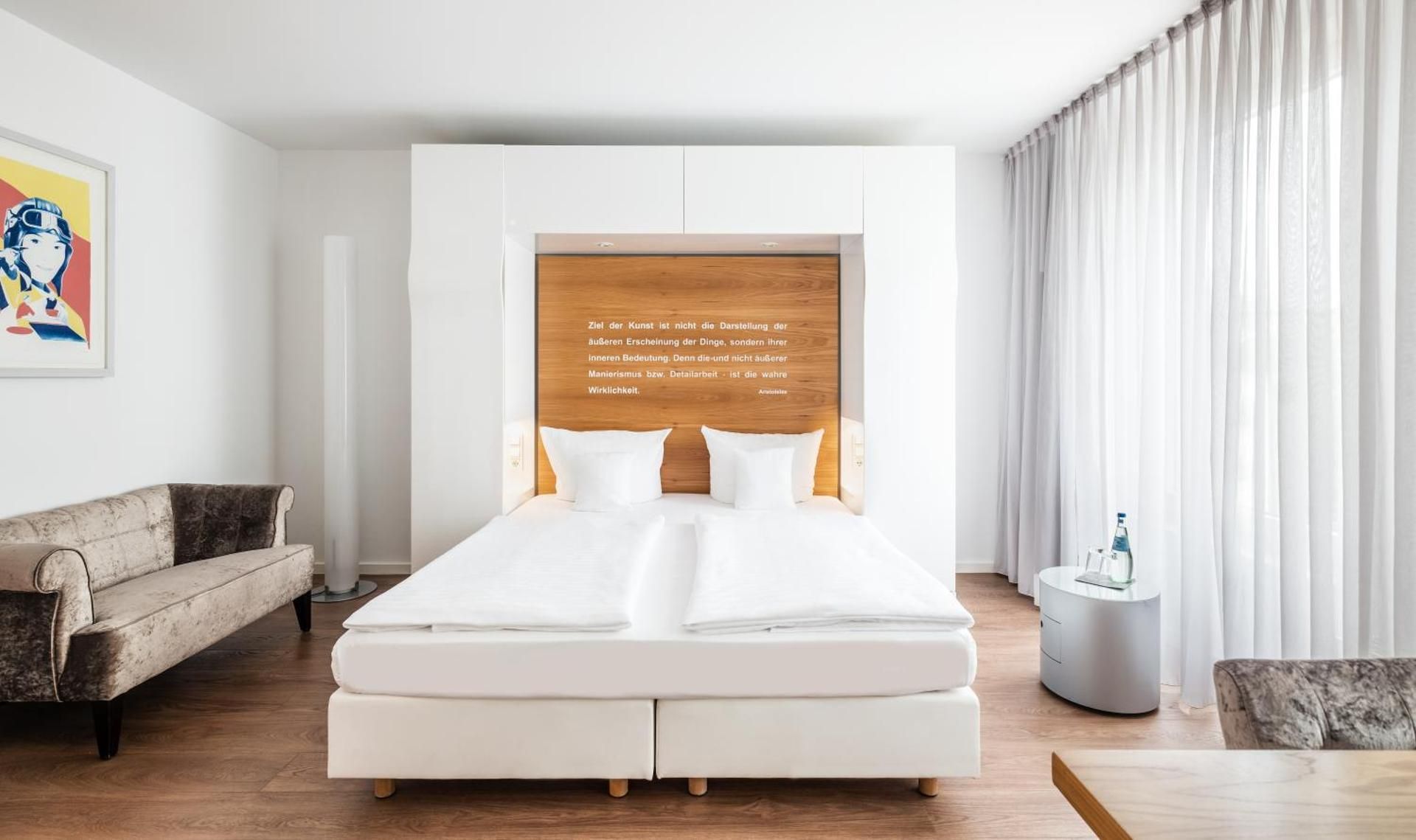 Hotel Art Leipzig Standard Double Room - Street Side