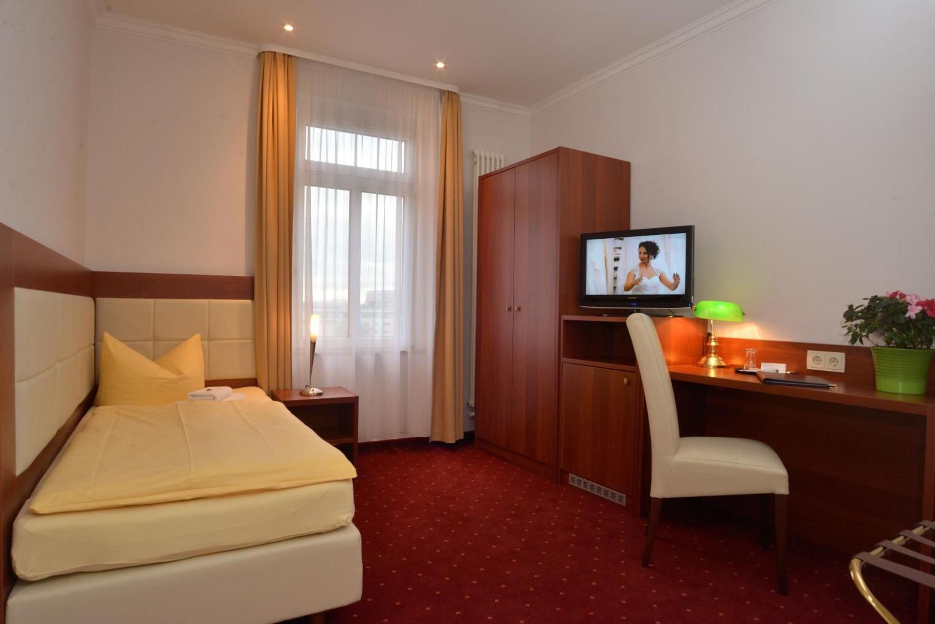 Standard Single Room