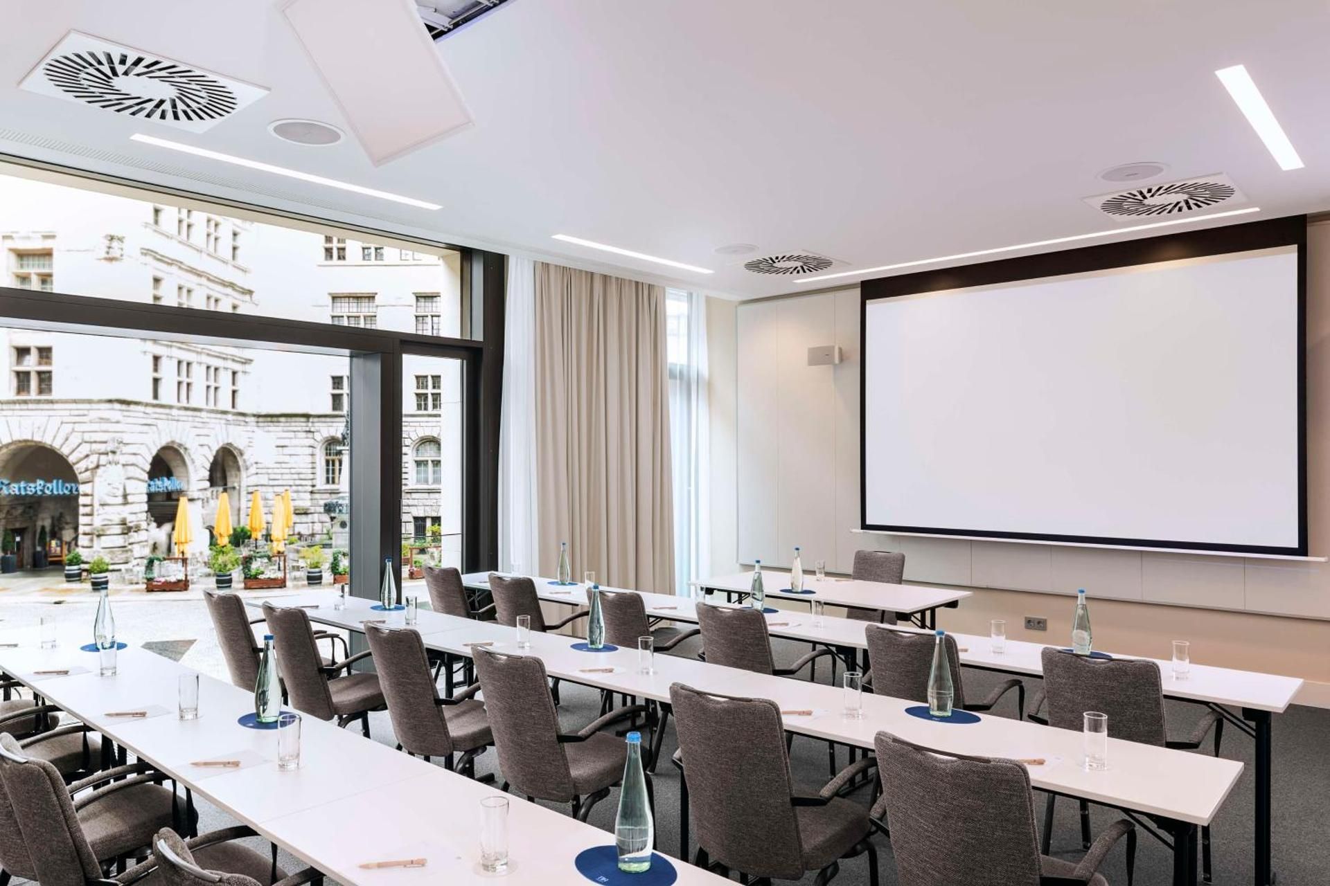 meeting room / ballrooms