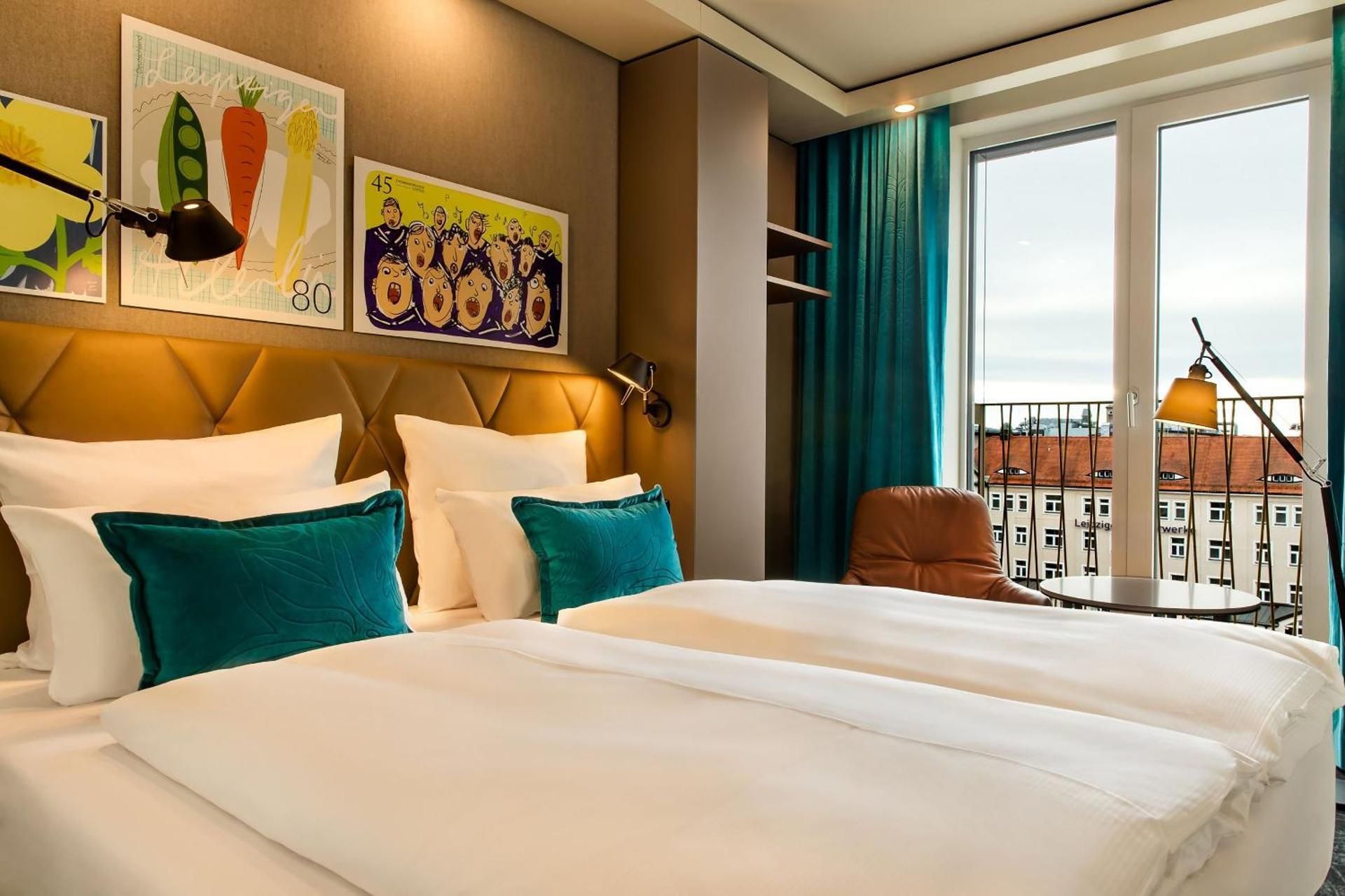 Motel One Leipzig-Post Queen Room 2