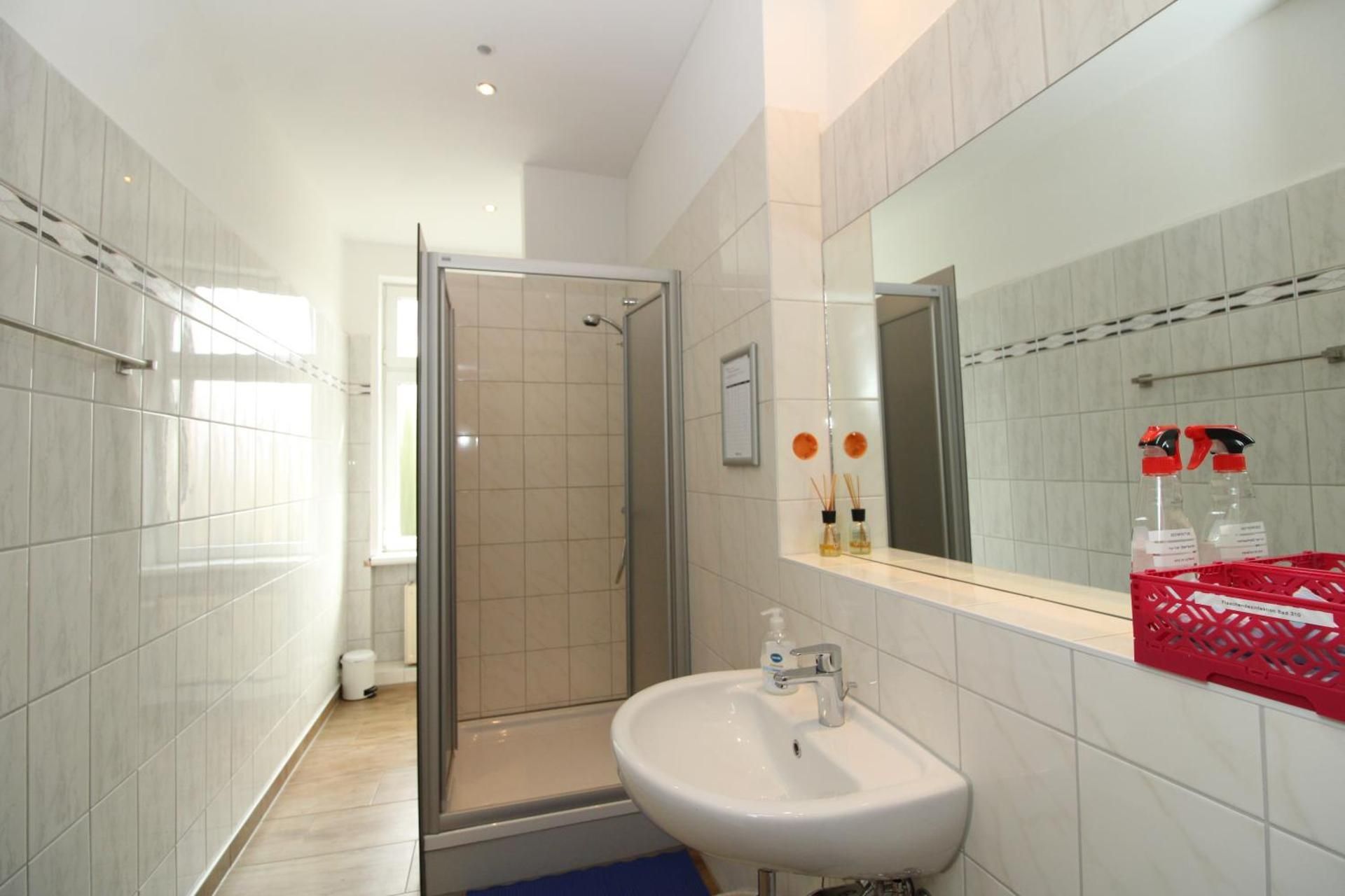 Space Hotel im Campus der Jesco von Puttkamer Schule Twin room economy 2